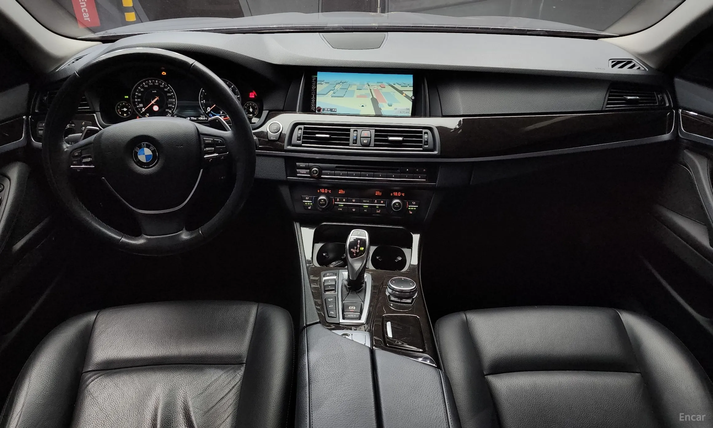 BMW 5 Series (F10) превью 4