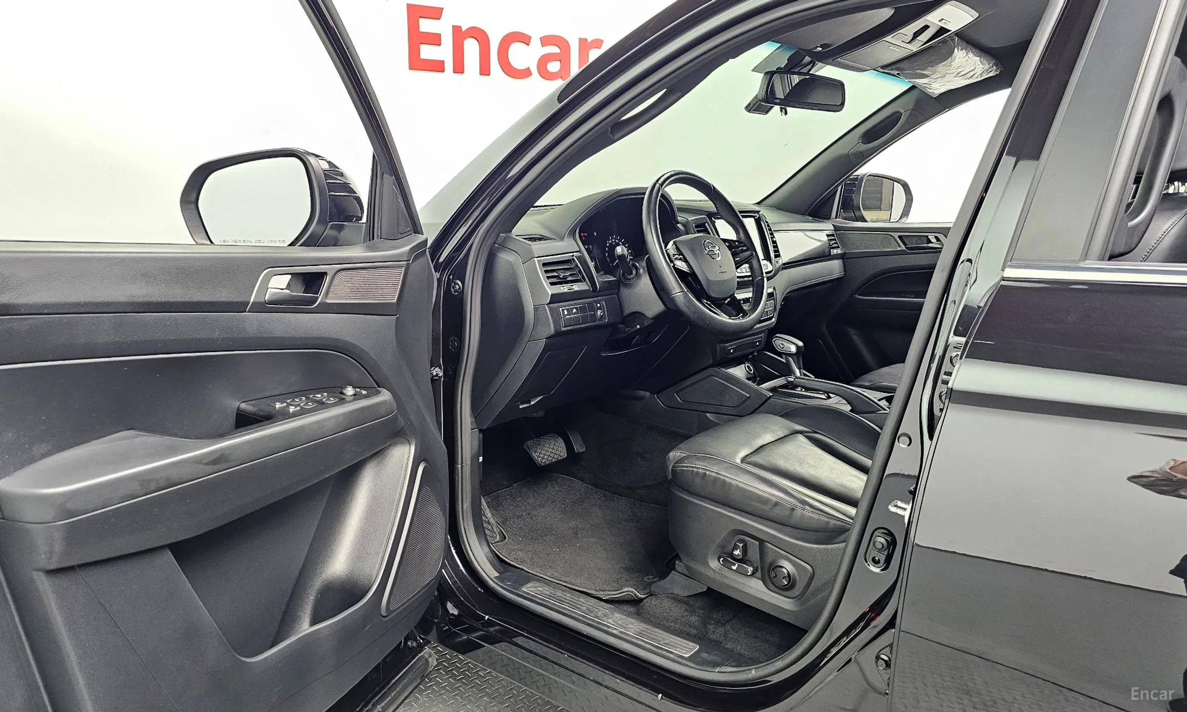KG Mobility (SsangYong) Rexton Sports превью 11