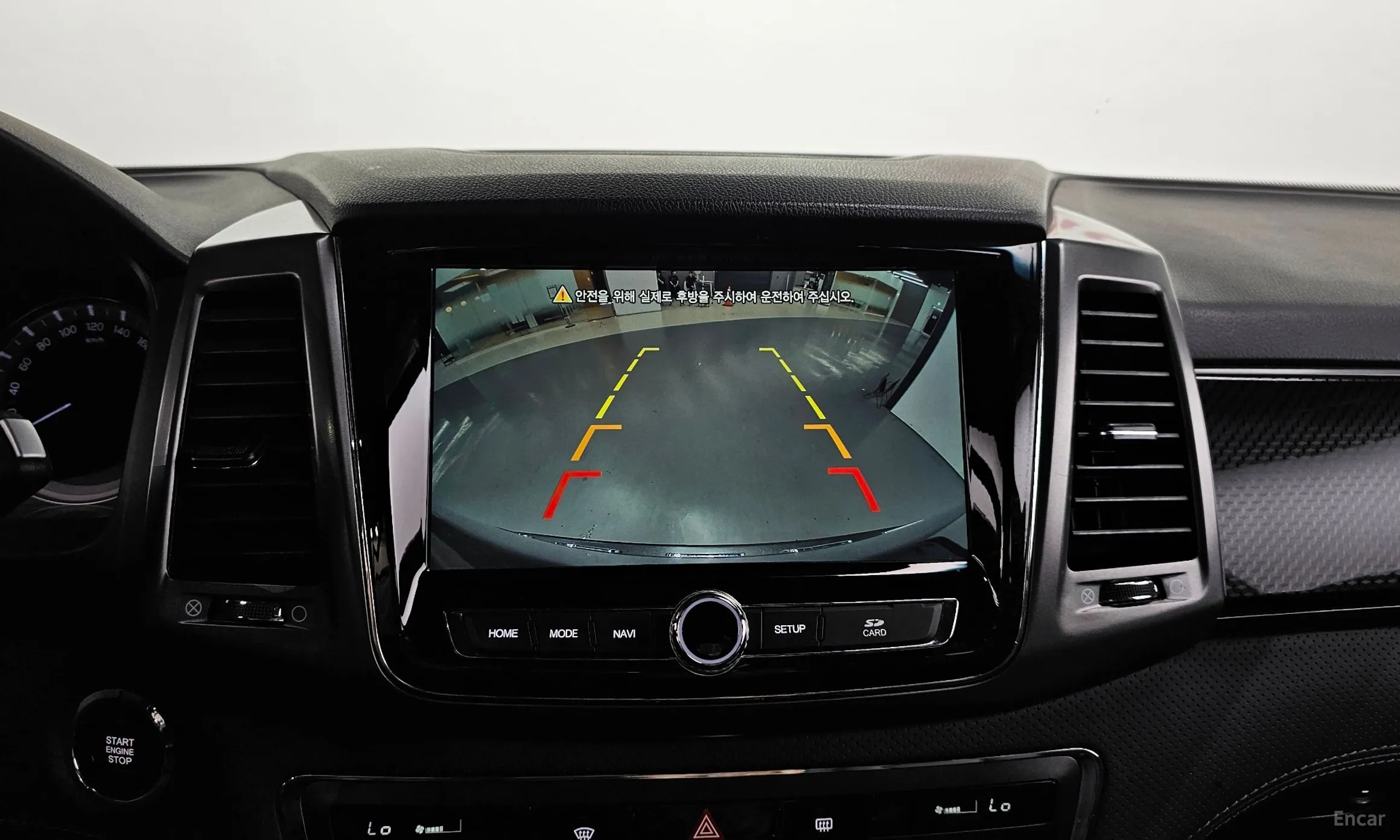 KG Mobility (SsangYong) Rexton Sports превью 15