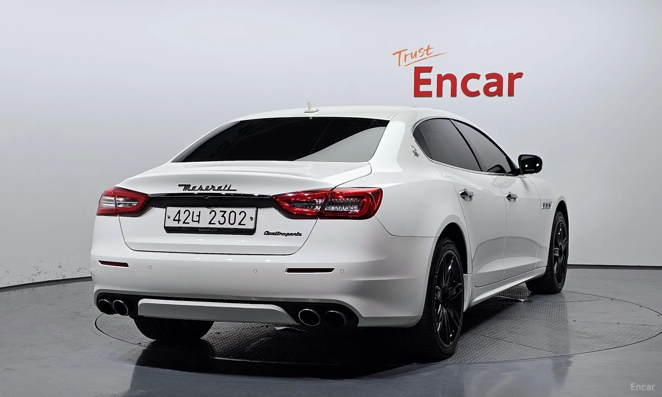 Maserati Quattroporte превью 2