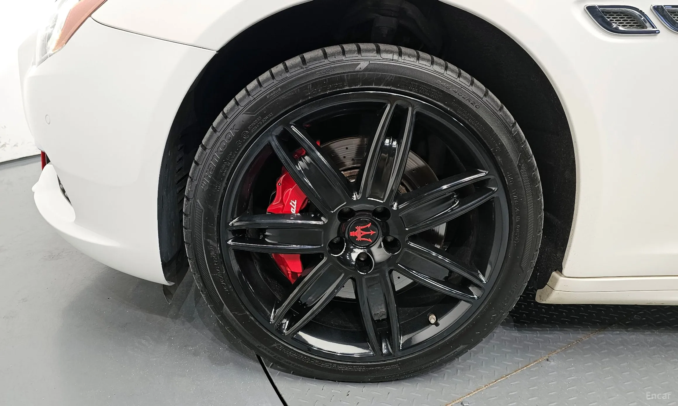 Maserati Quattroporte превью 5