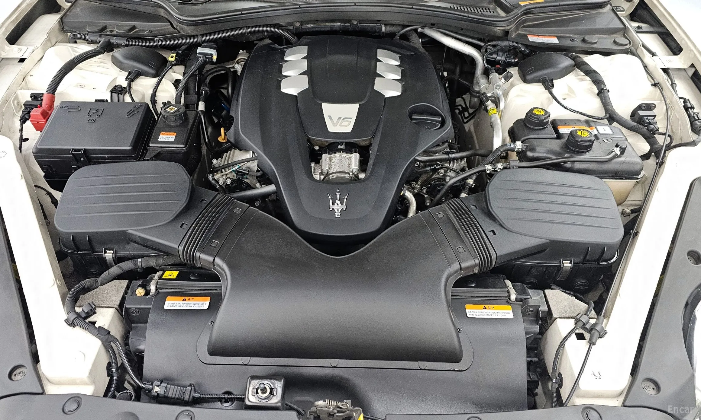 Maserati Quattroporte превью 6