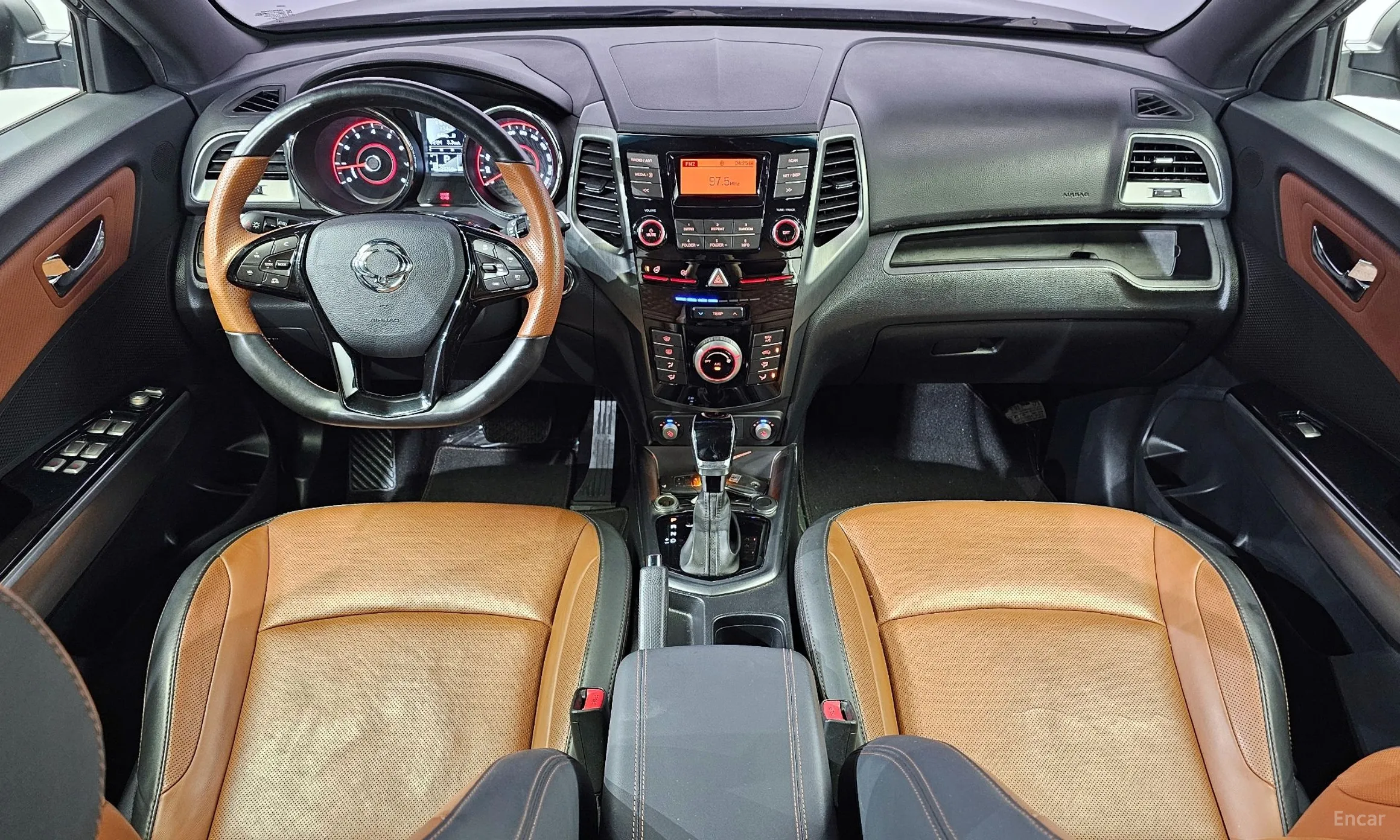 KG Mobility (SsangYong) Tivoli Armor превью 4