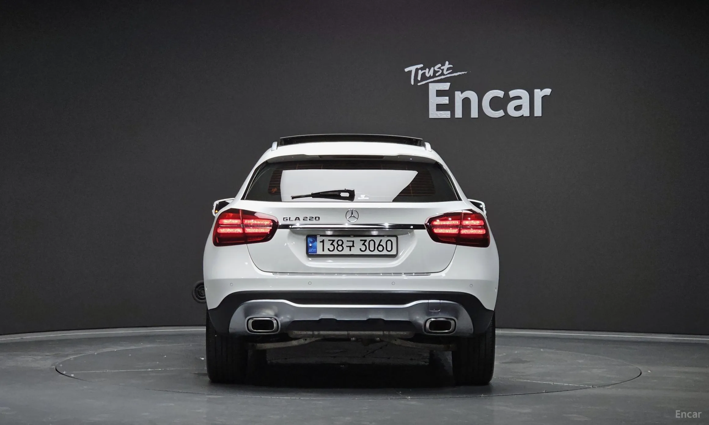 Mercedes Benz GLA-Class X156 превью 3