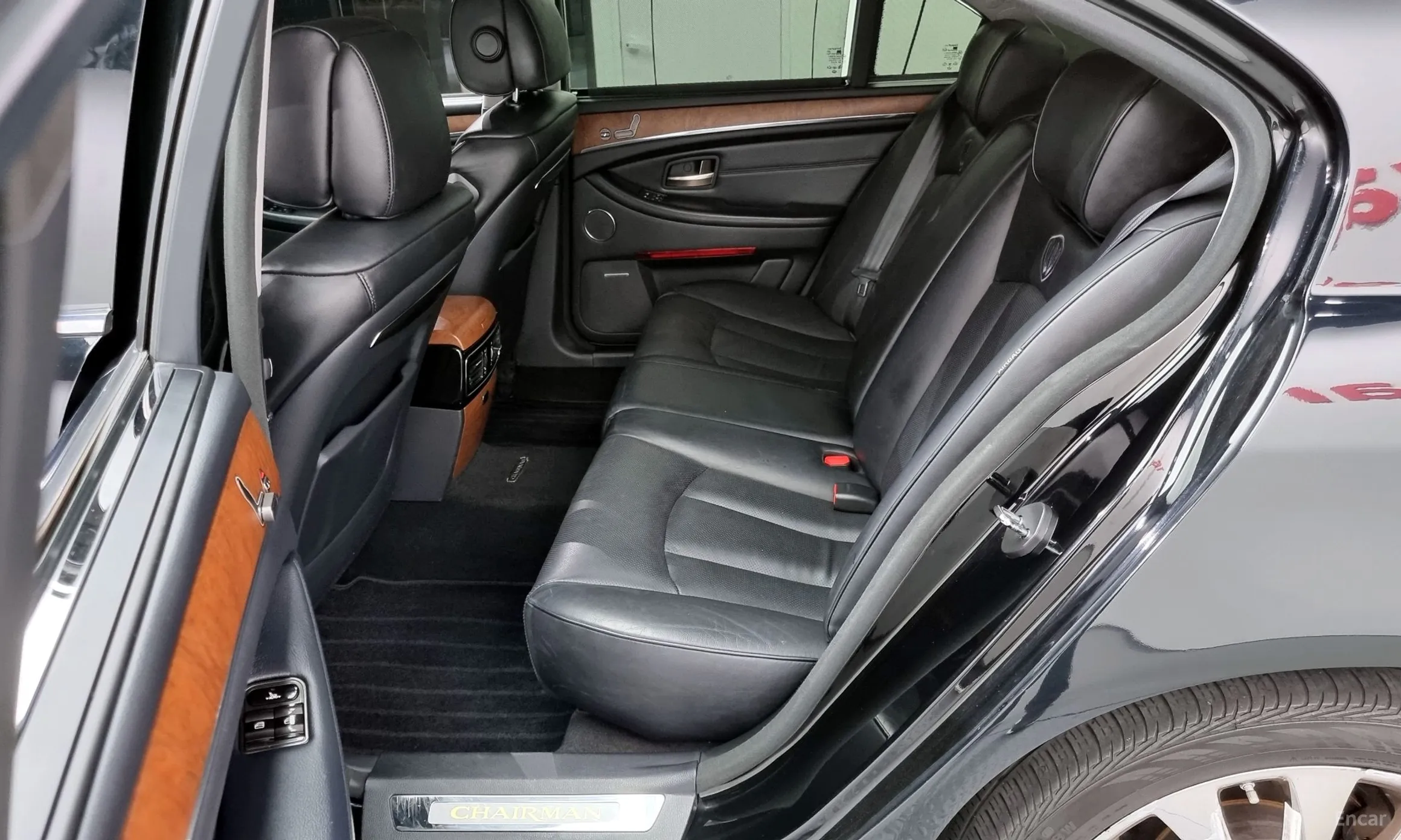 KG Mobility (SsangYong) Chairman W превью 12