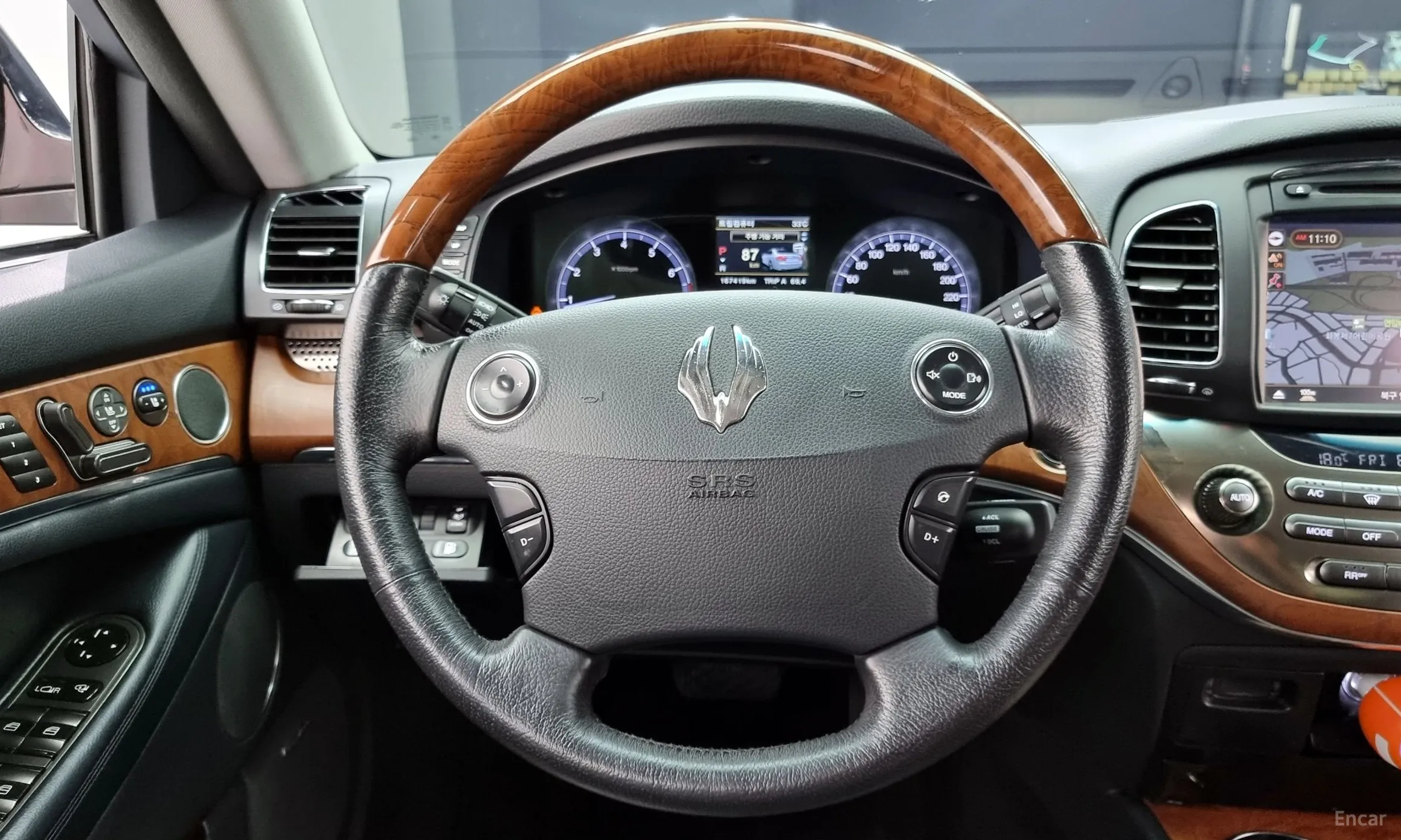 KG Mobility (SsangYong) Chairman W превью 13