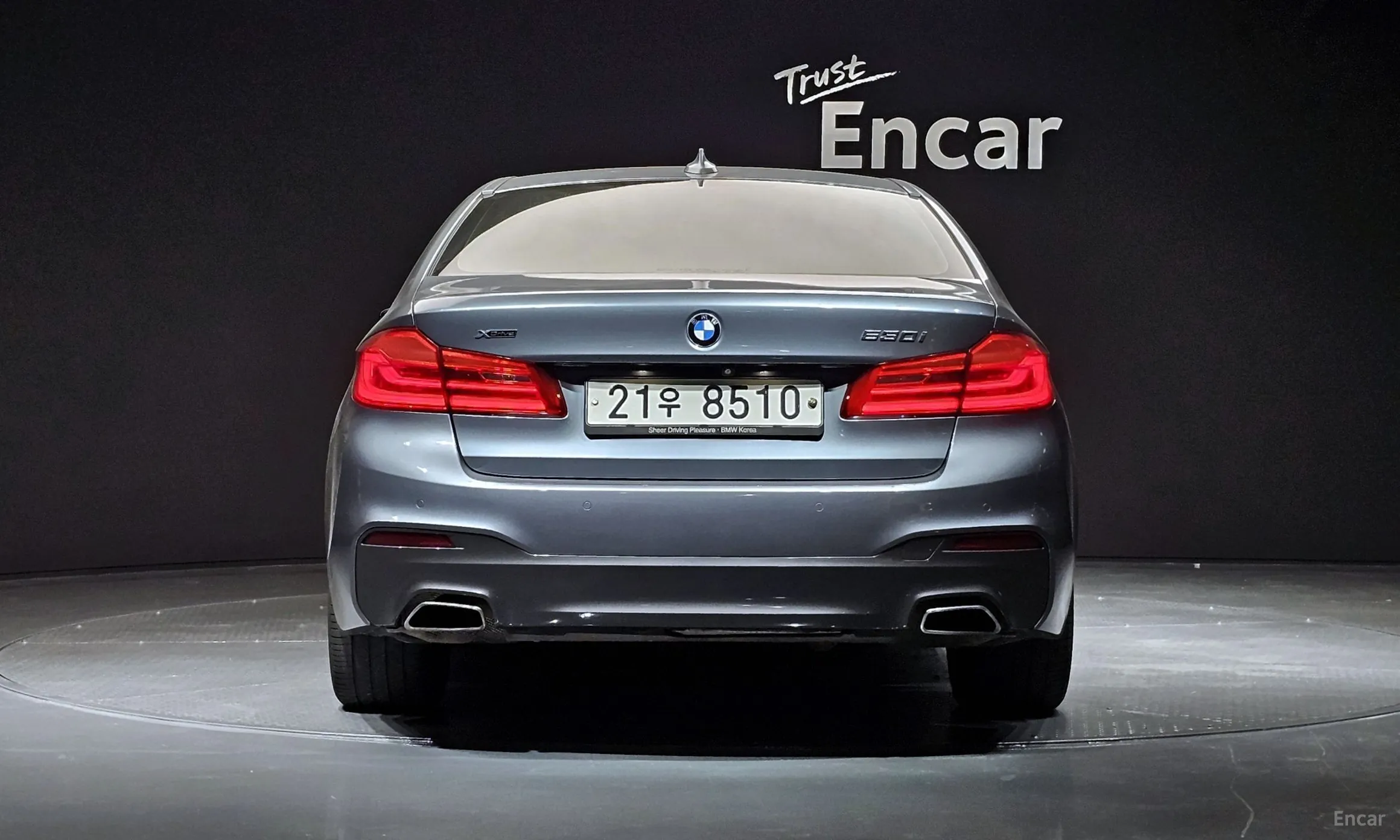BMW 5 Series (G30) превью 3