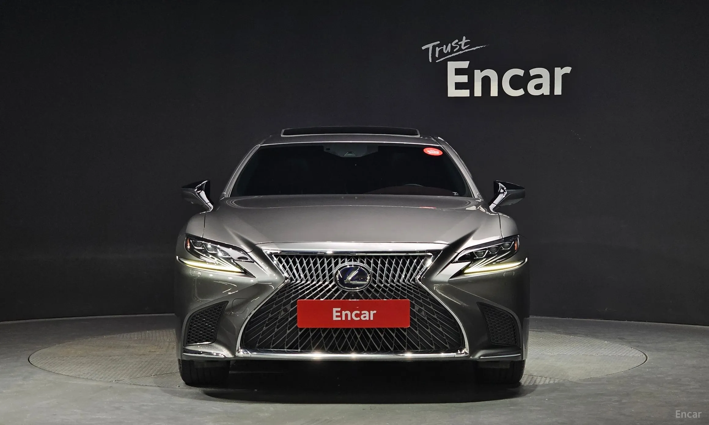 Lexus LS500h Gen 5 превью 3