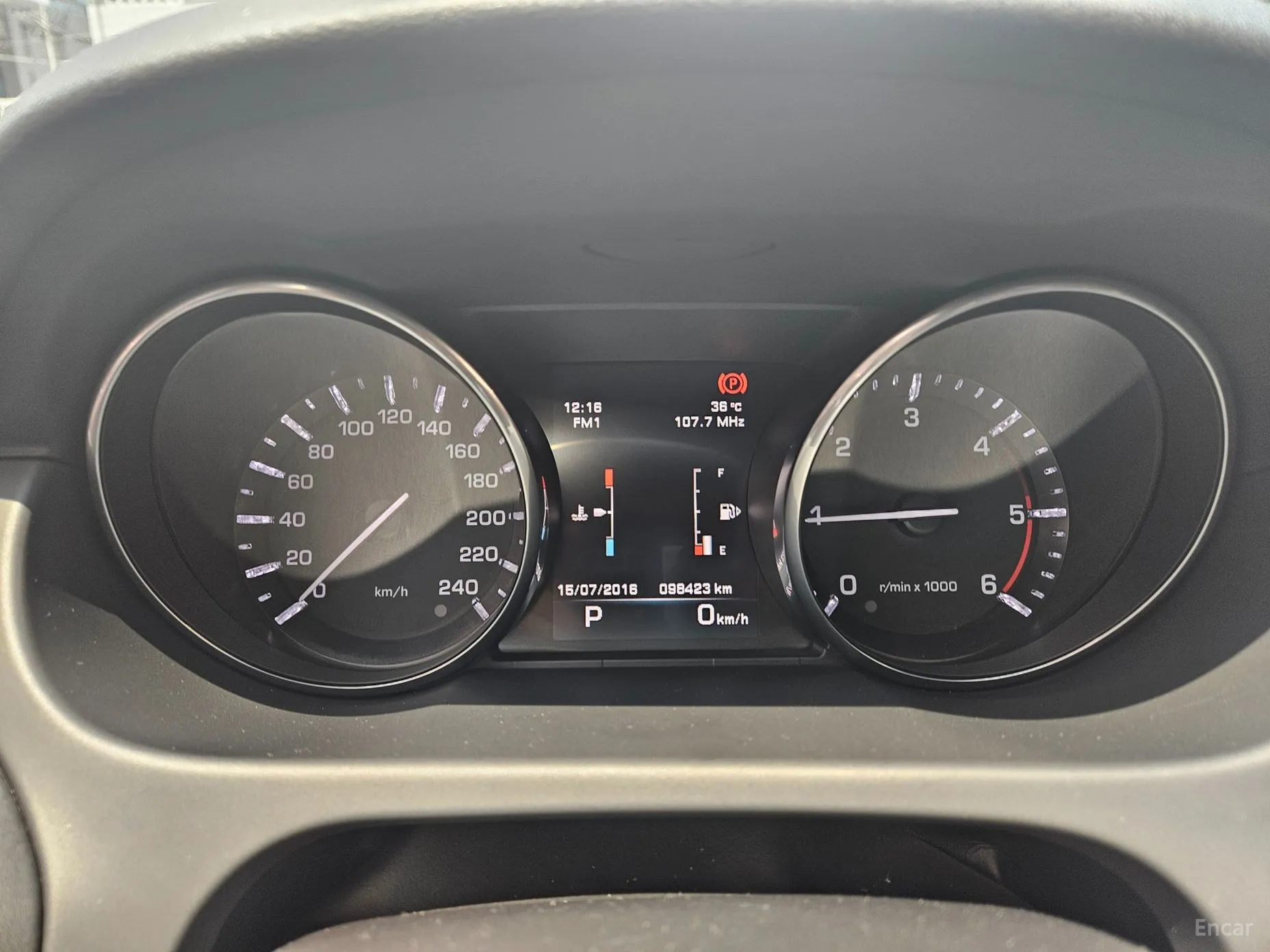 Land Rover Discovery Sports превью 4