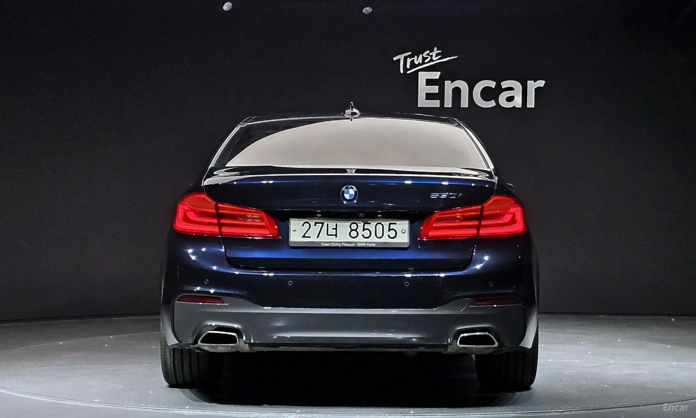 BMW 5 Series (G30) превью 3