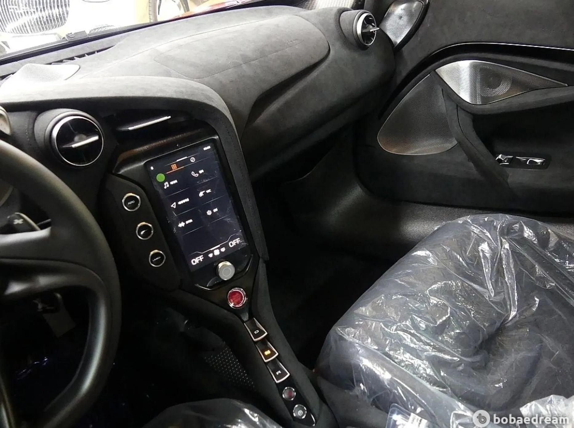 McLaren 750S превью 13
