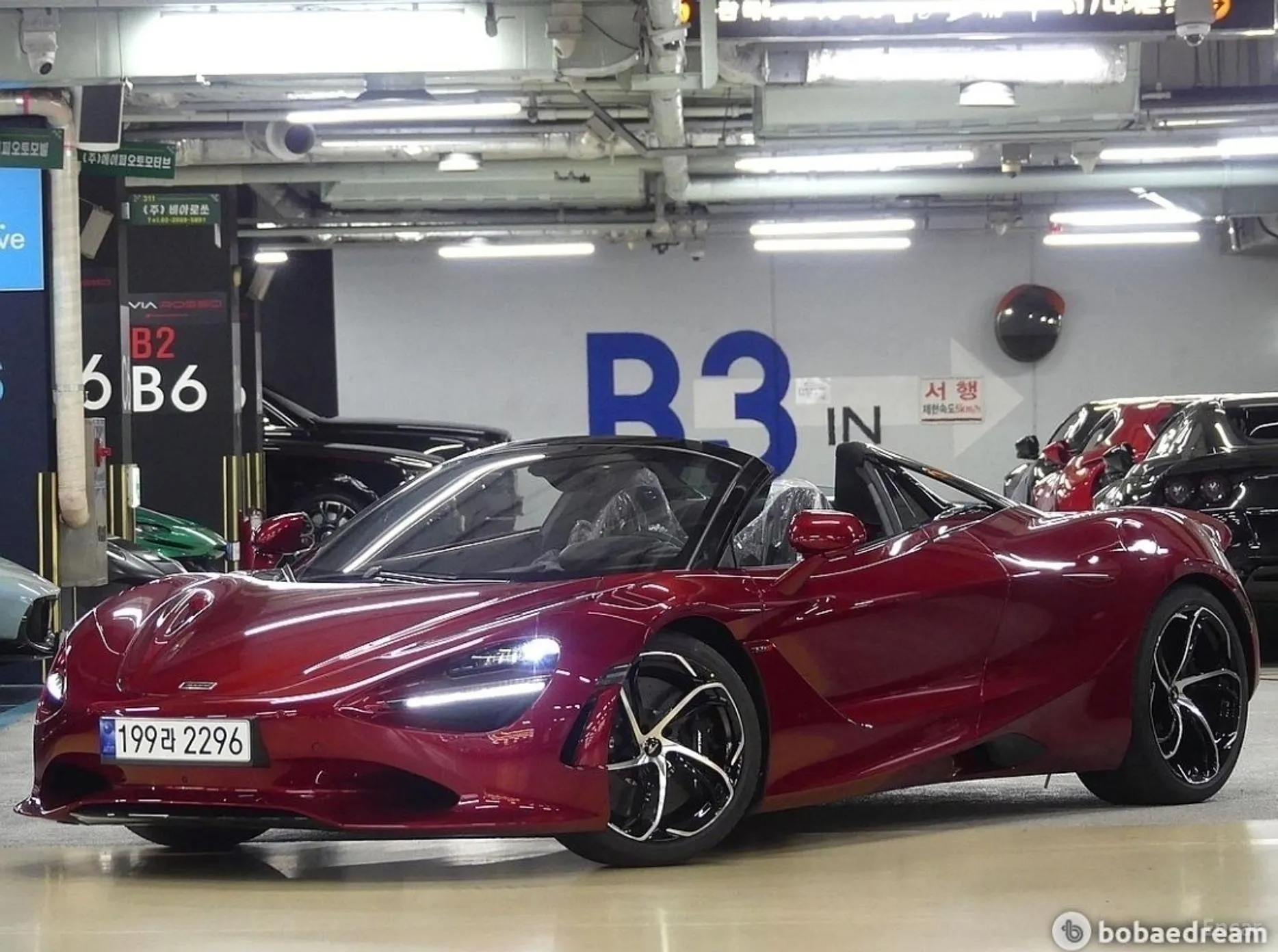 McLaren 750S превью 4