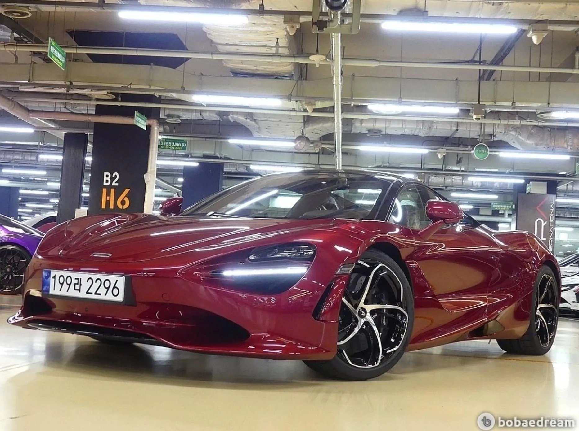 McLaren 750S превью 8