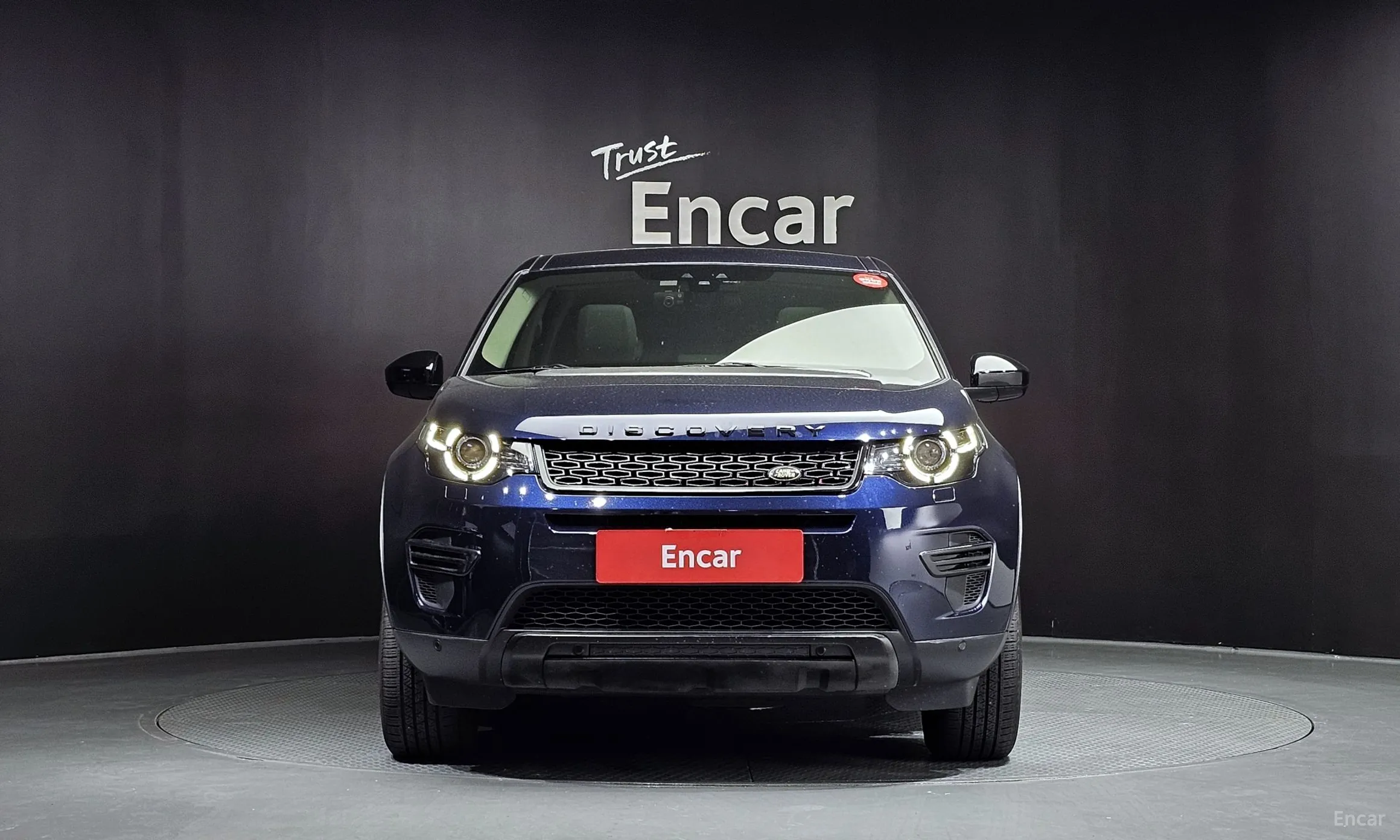 Land Rover Discovery Sports превью 2