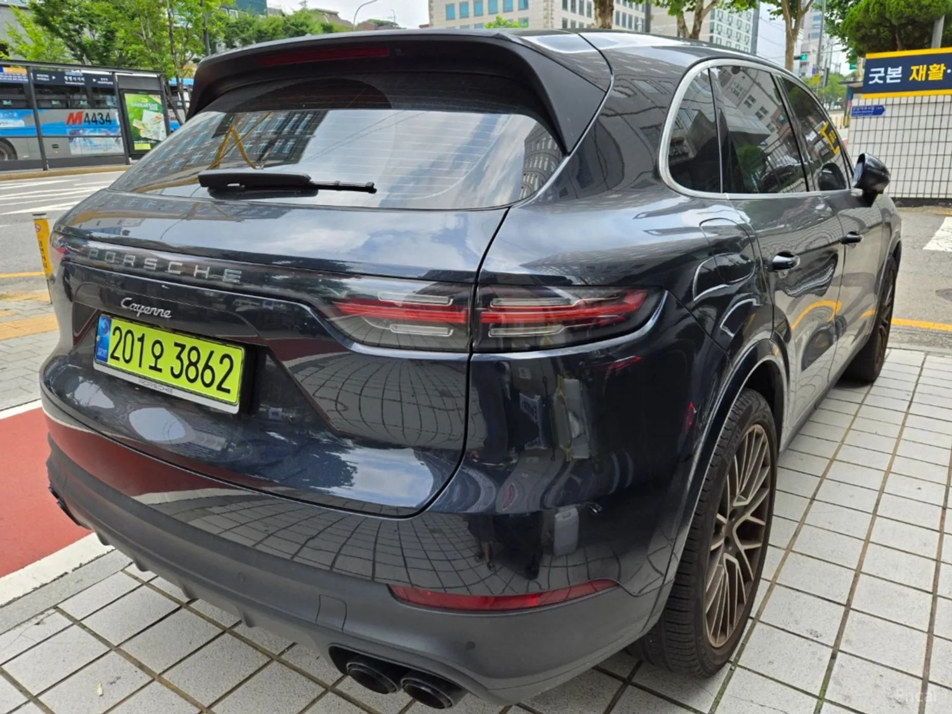 Porsche Cayenne (PO536) превью 3