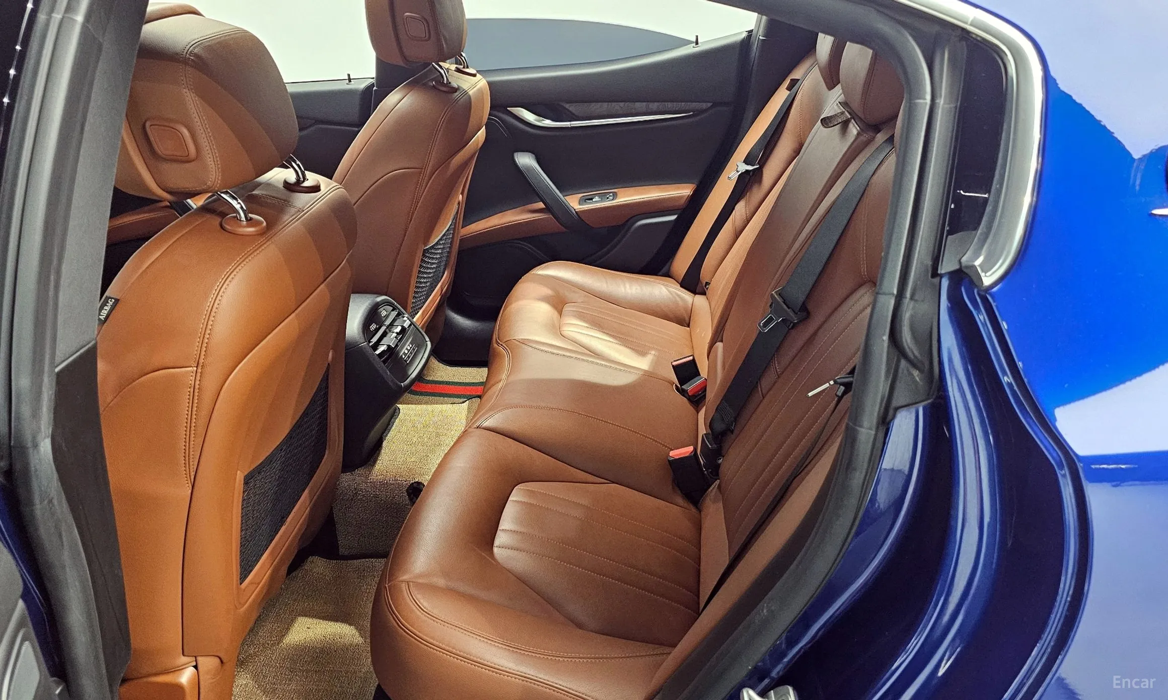 Maserati Ghibli превью 11