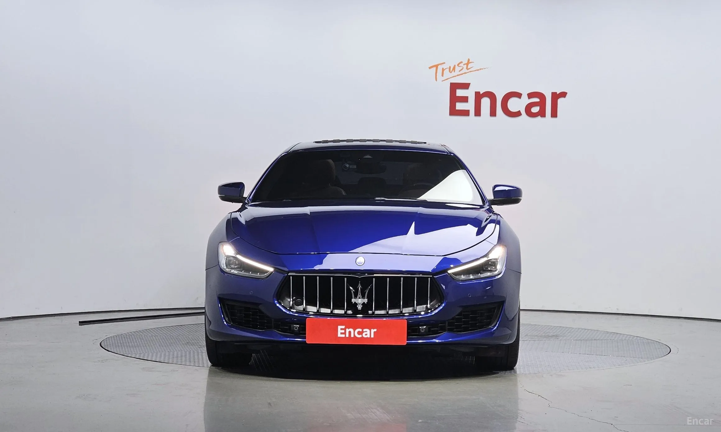 Maserati Ghibli превью 3