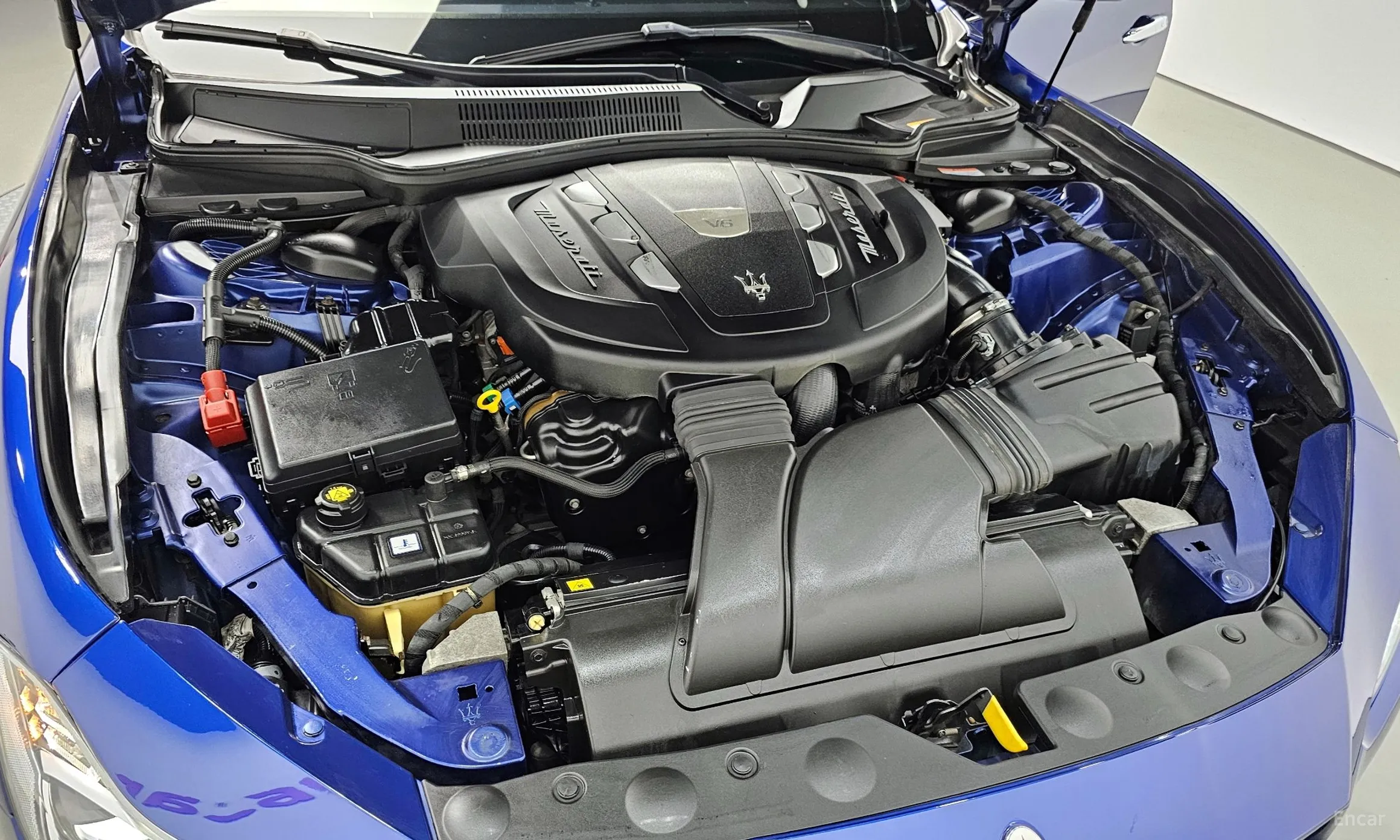 Maserati Ghibli превью 6