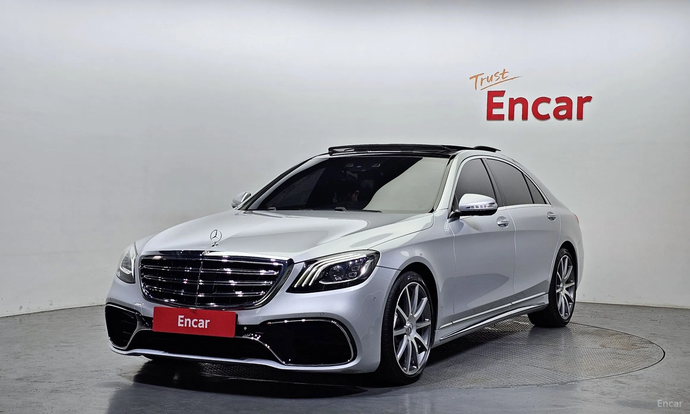 Mercedes Benz S-Class W222