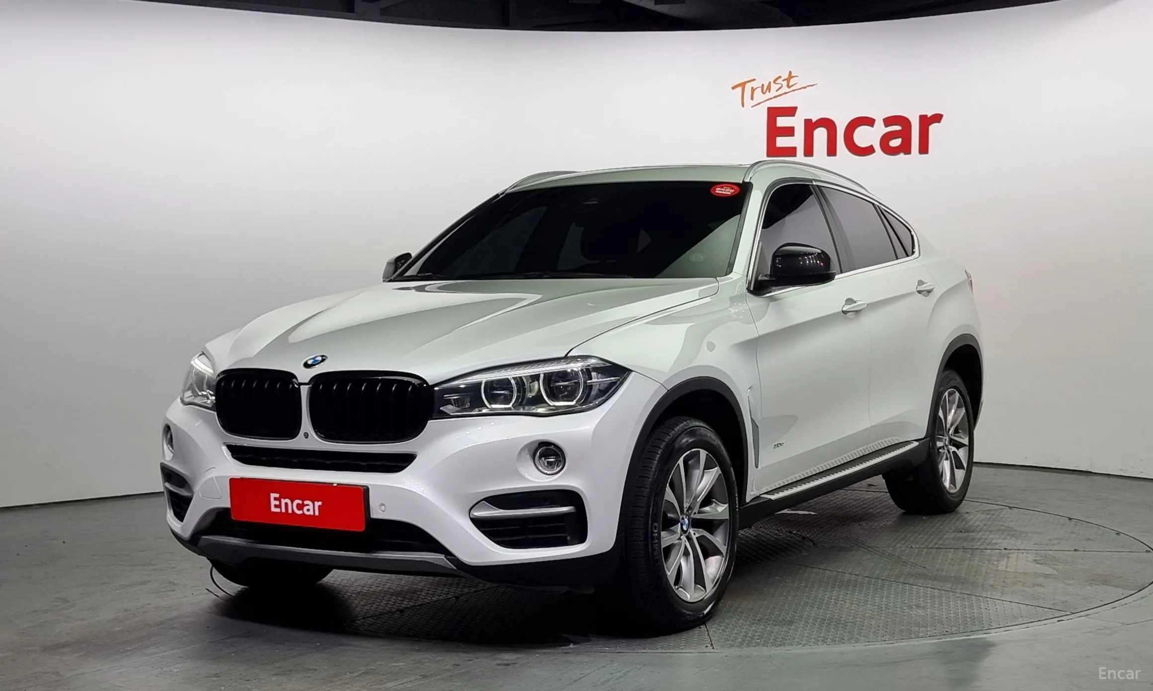 X6 (F16)
