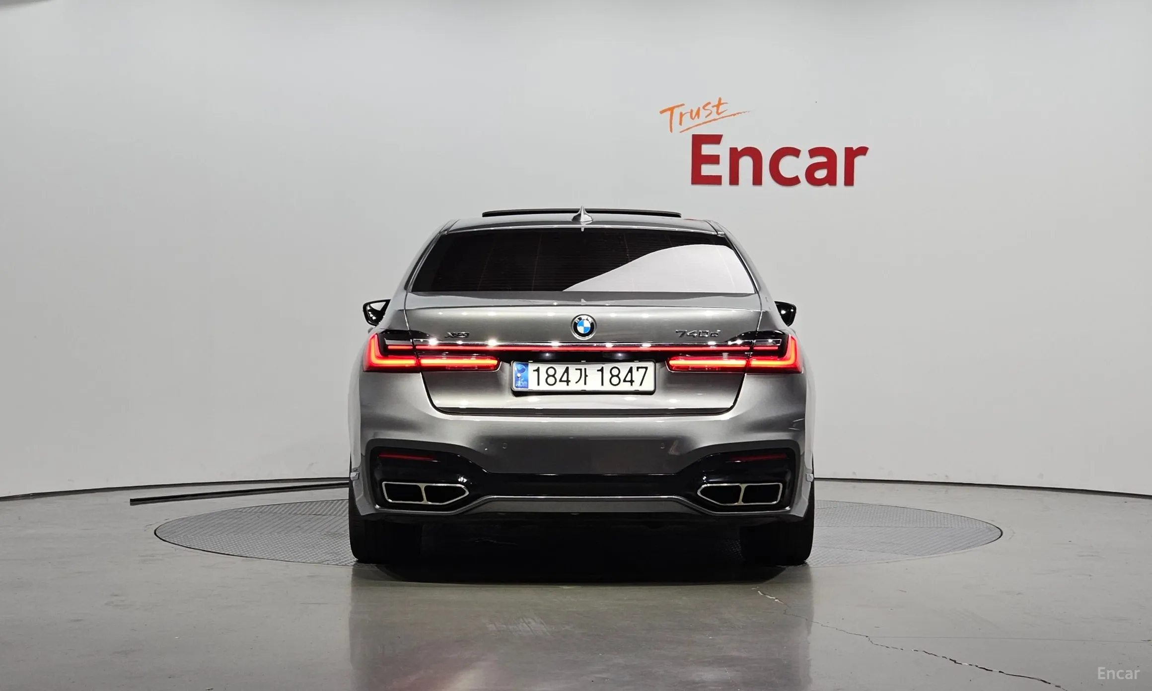 BMW 7 Series (G11) превью 3