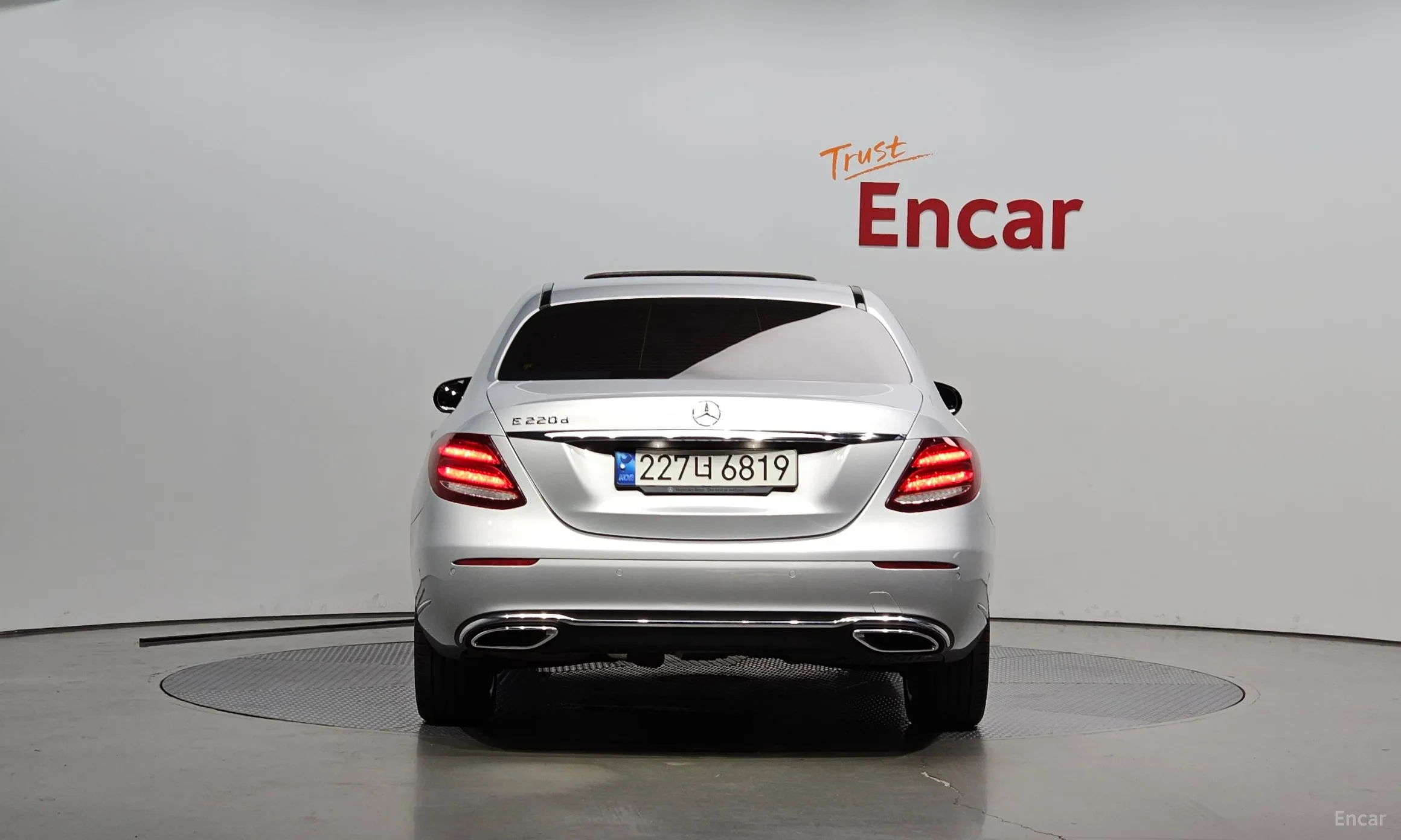 Mercedes Benz E-Class W213 превью 3