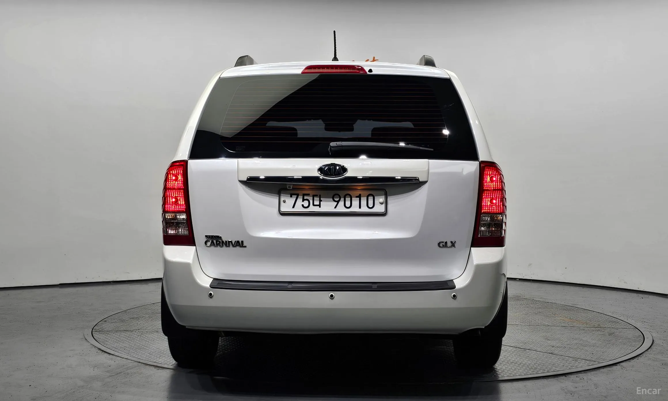 Kia Carnival R превью 3