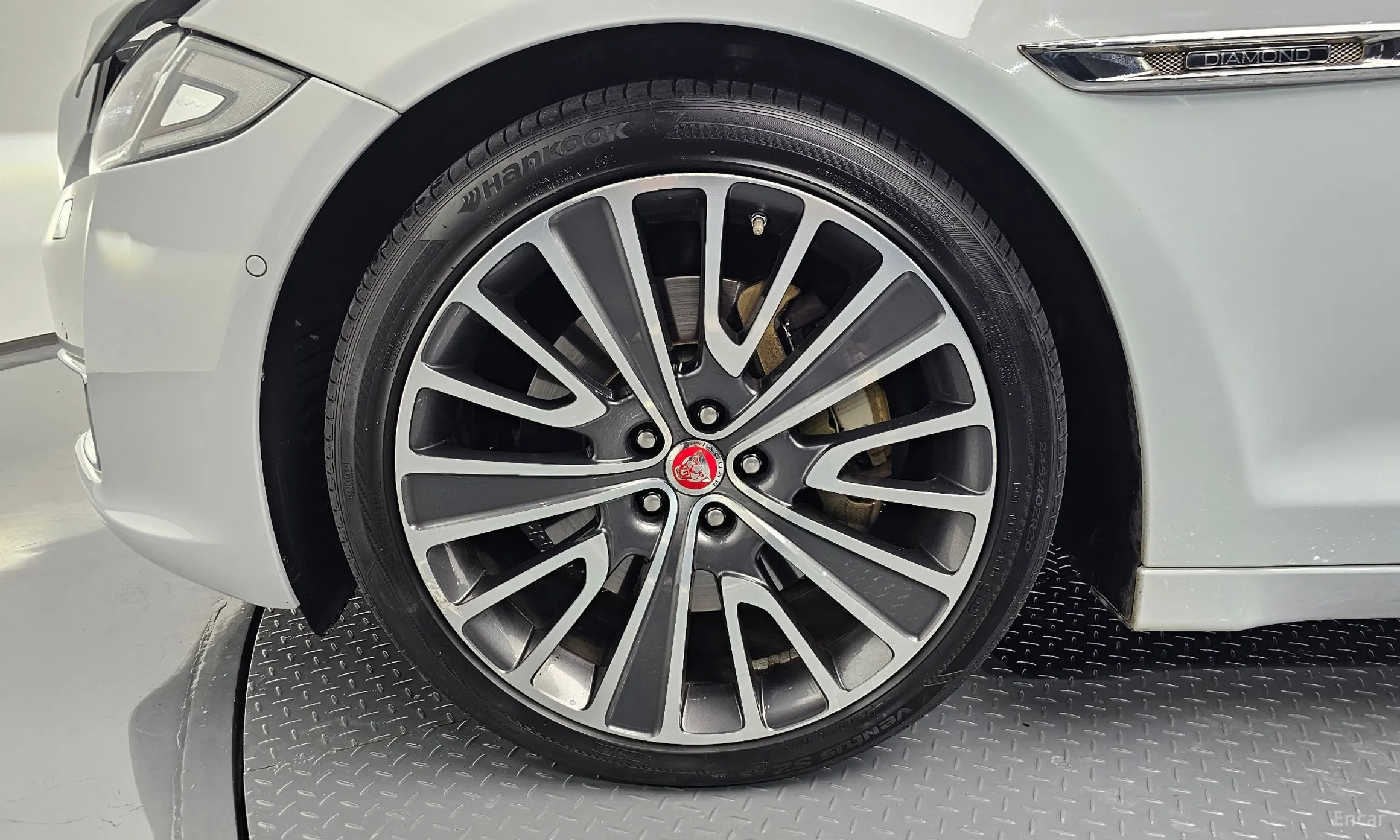 Jaguar All New XJ превью 5