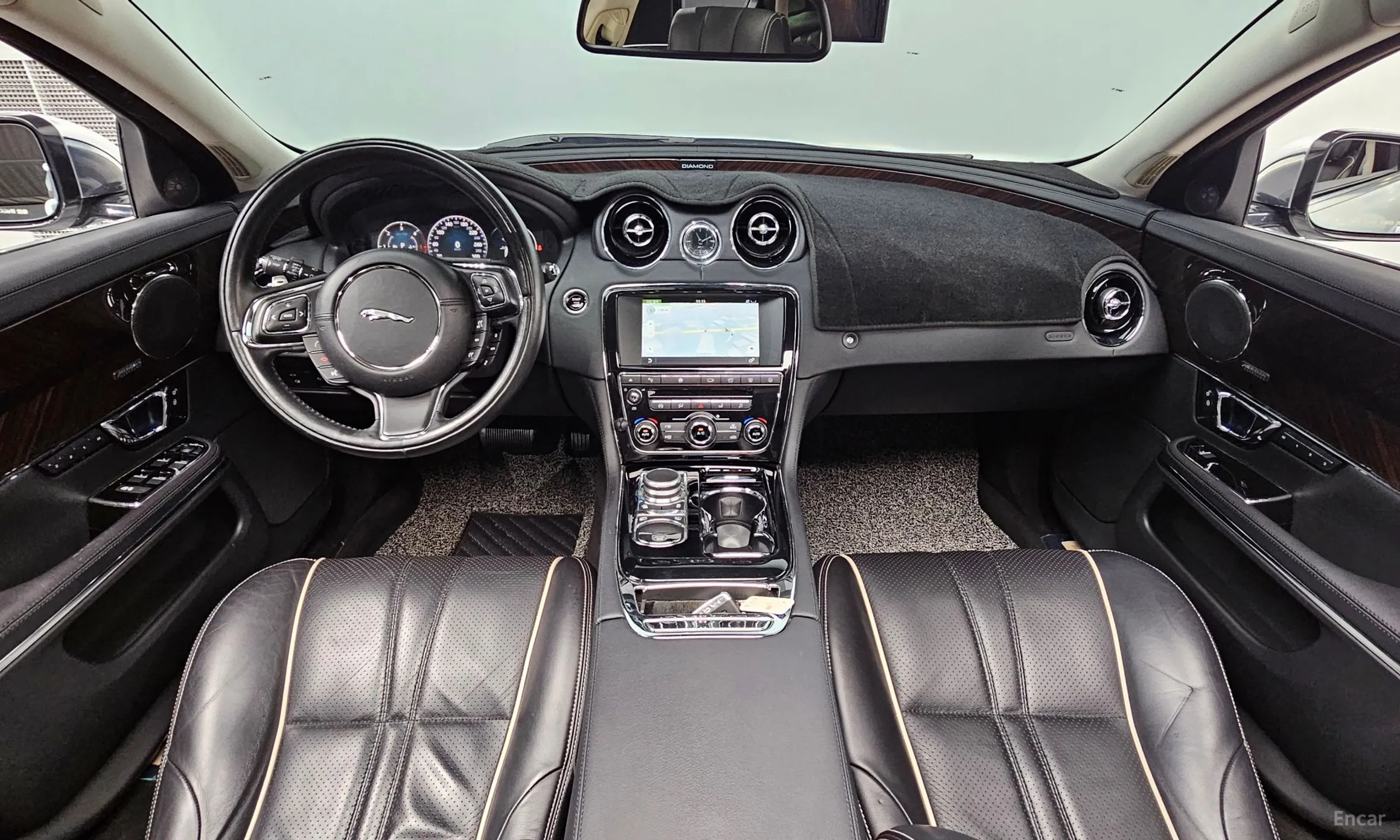 Jaguar All New XJ превью 7