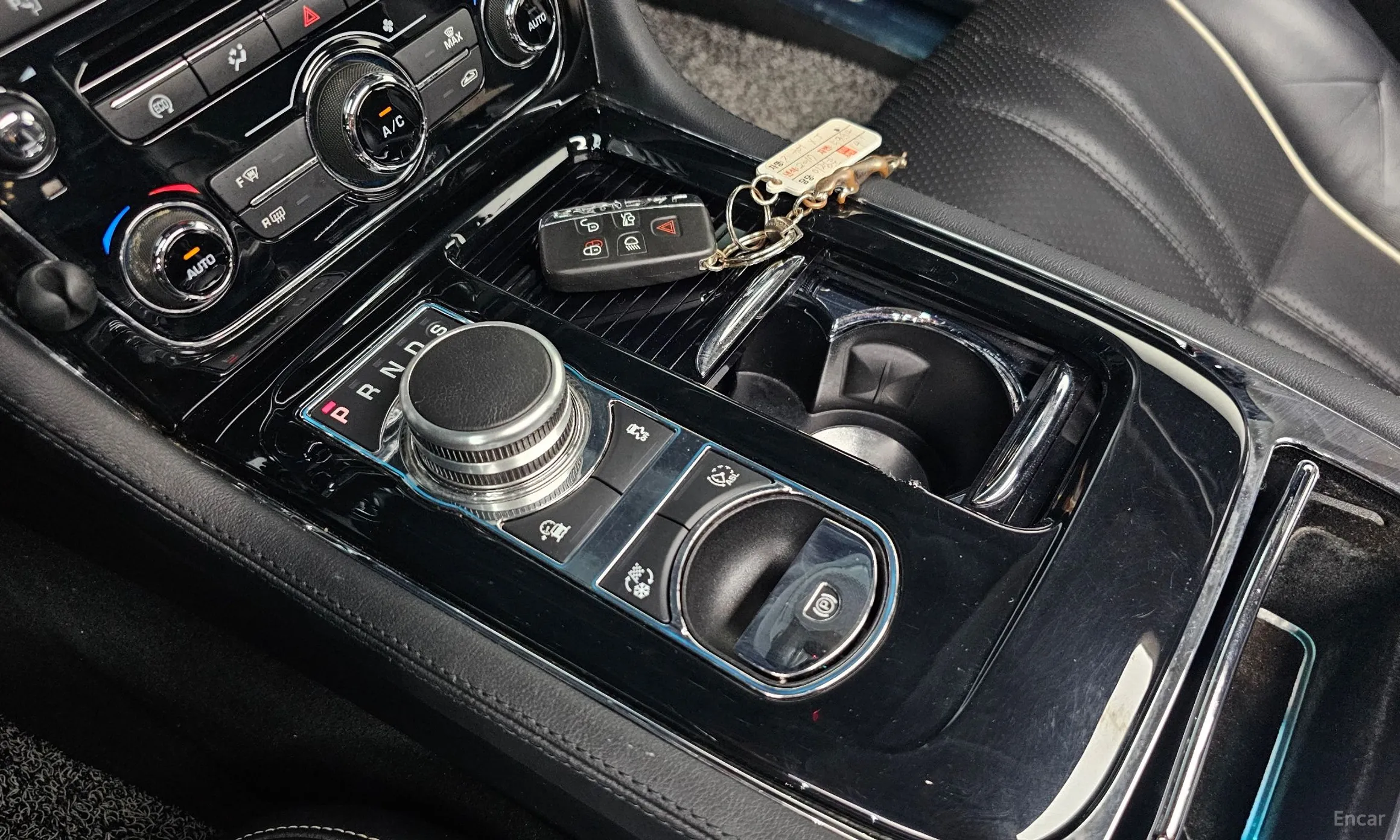 Jaguar All New XJ превью 9