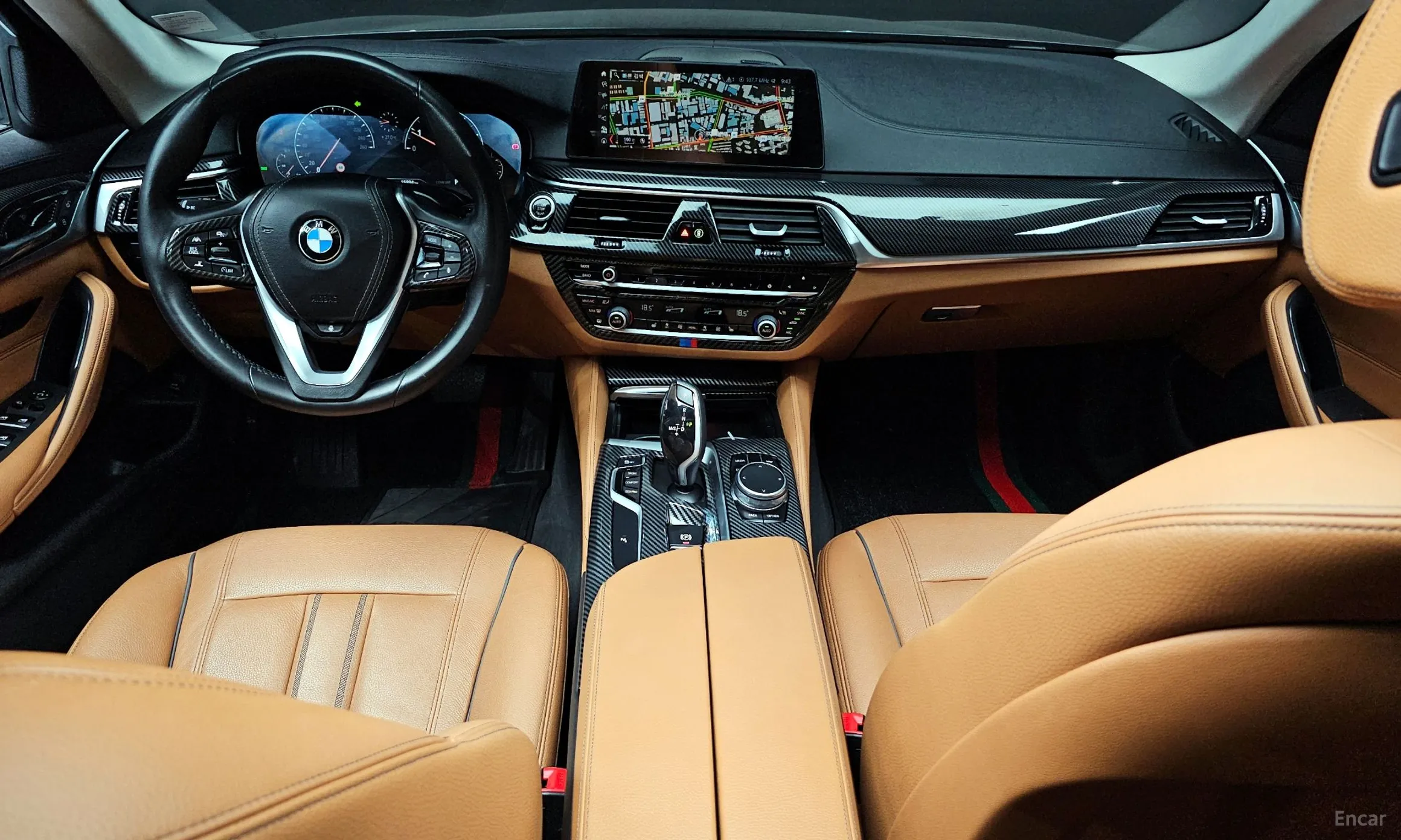 BMW 5 Series (G30) превью 4