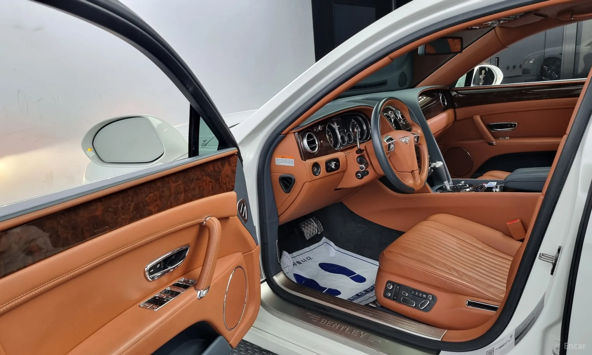Bentley Flying Spur 2nd Generation превью 10