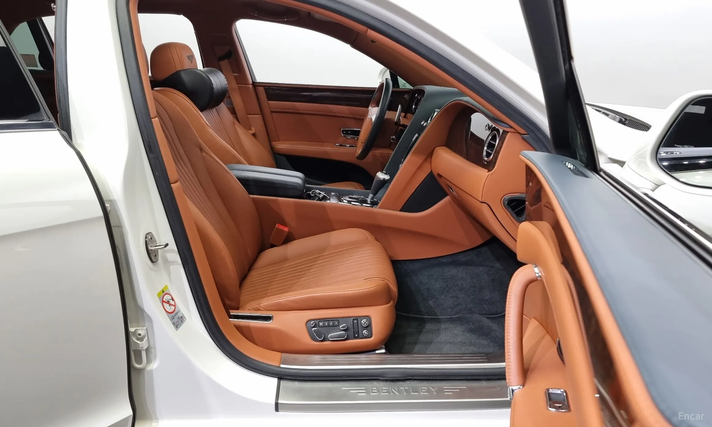 Bentley Flying Spur 2nd Generation превью 11