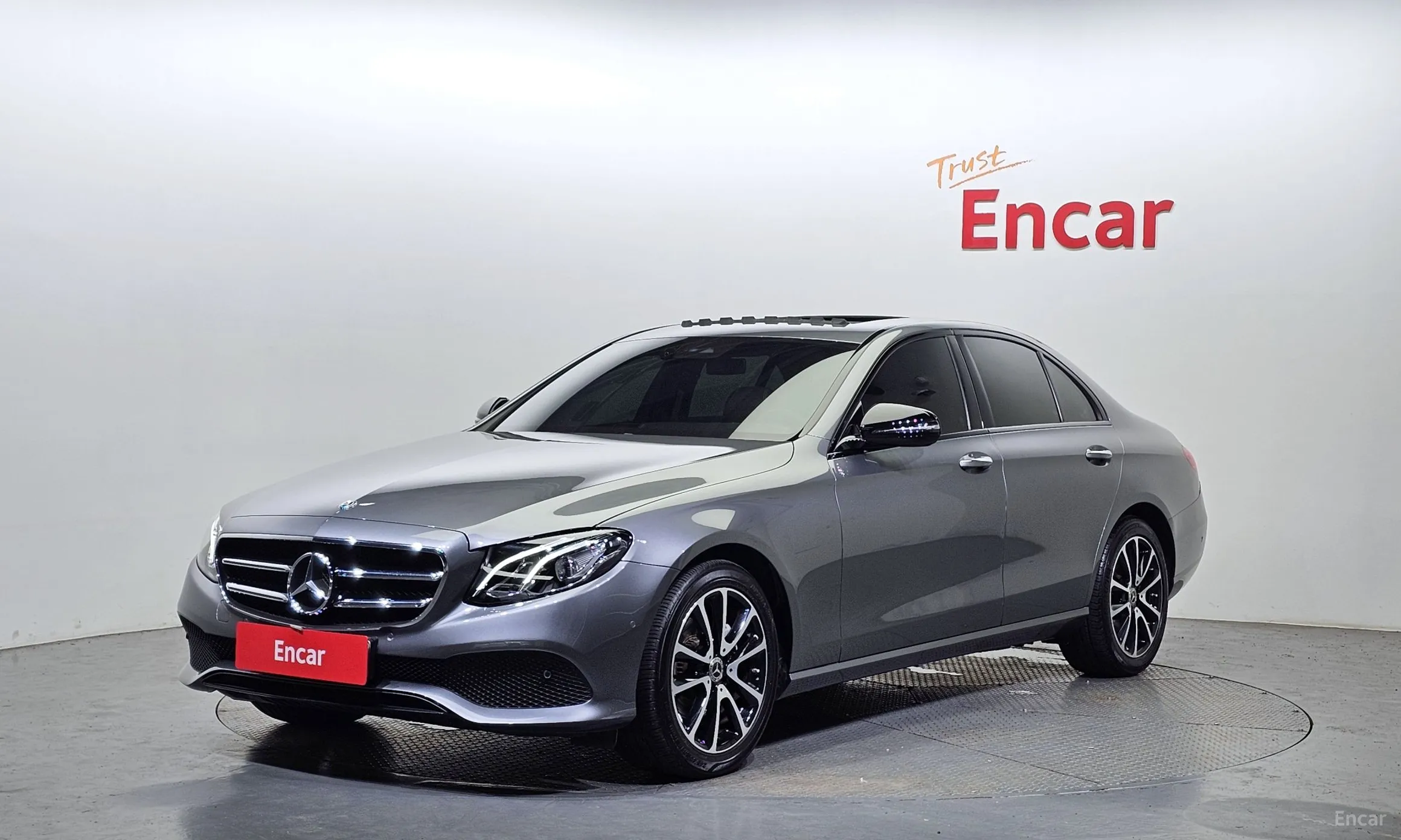 Mercedes Benz E-Class W213