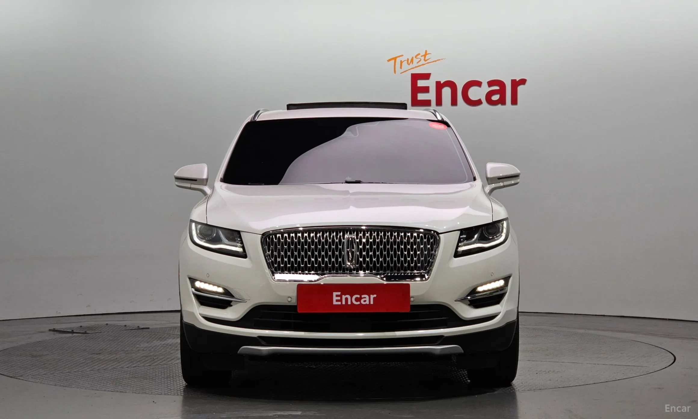 Lincoln MKC превью 3