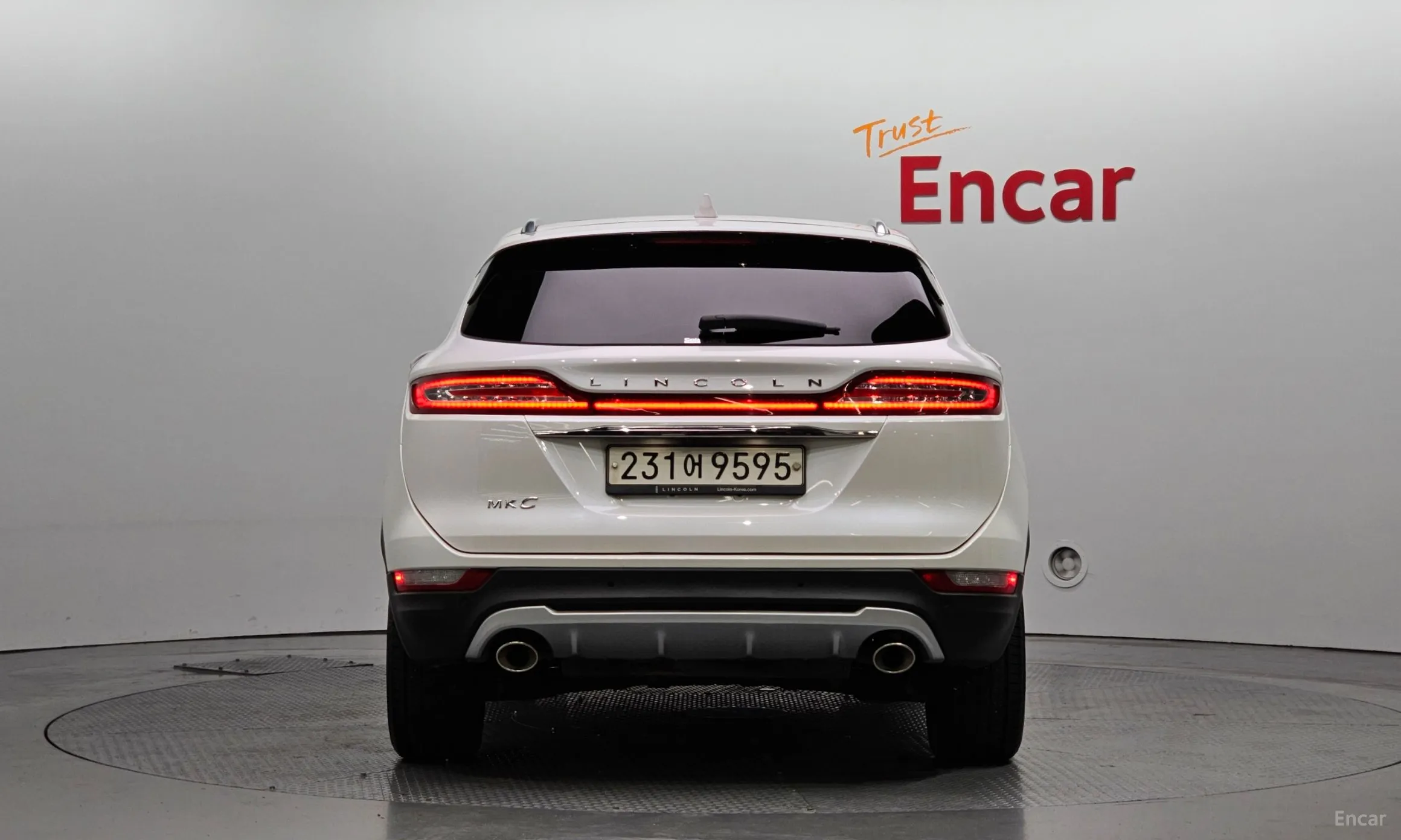 Lincoln MKC превью 4