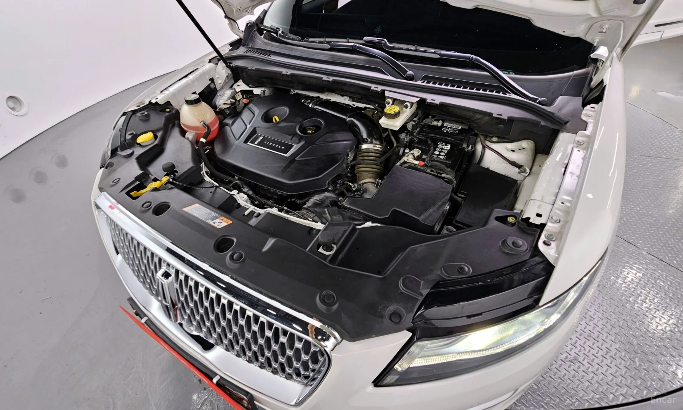 Lincoln MKC превью 6