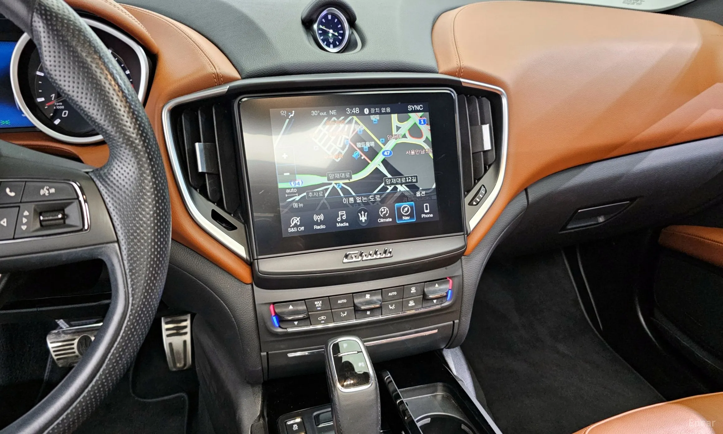 Maserati Ghibli превью 14