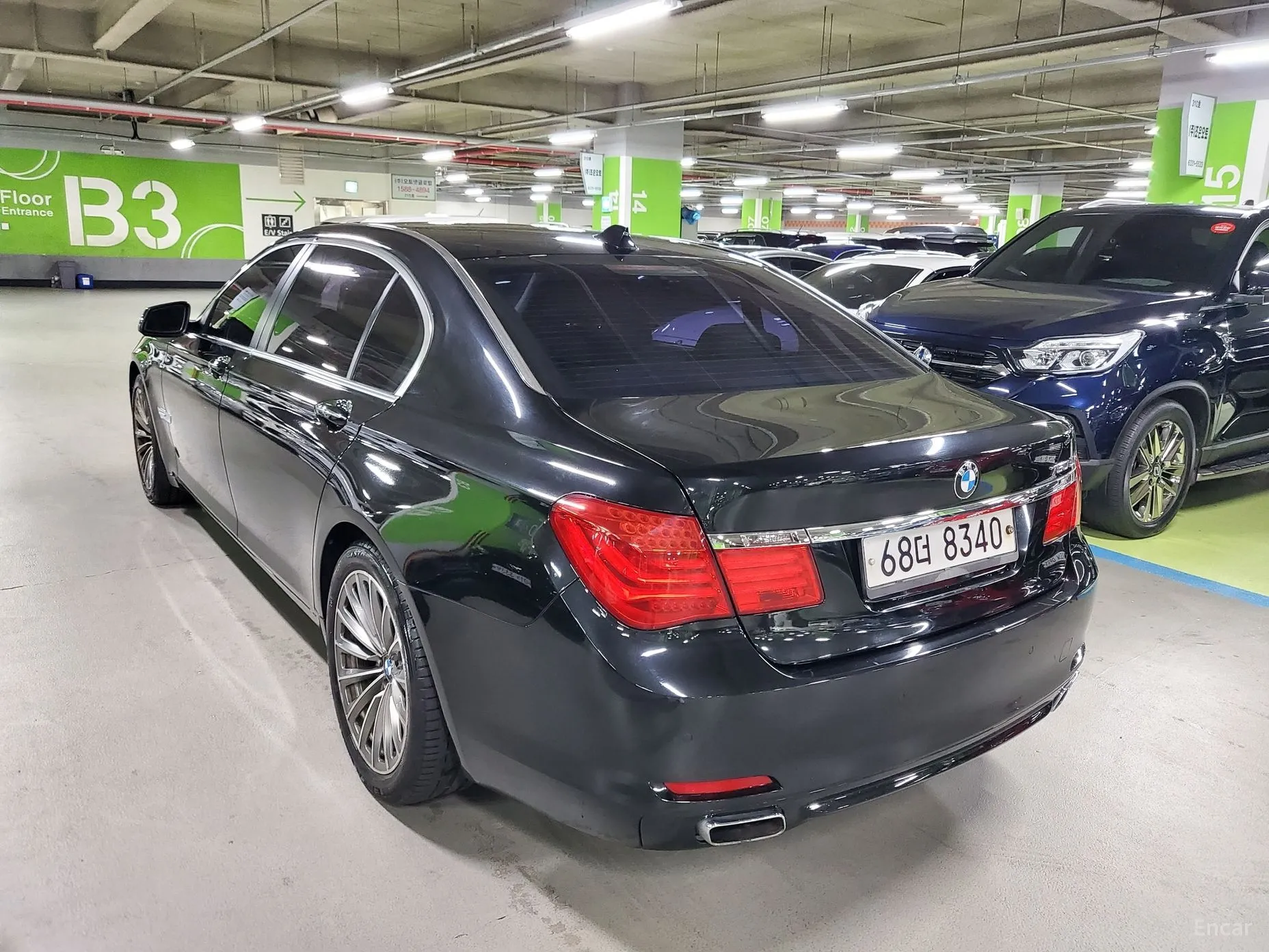 BMW 7 Series (F01) превью 2