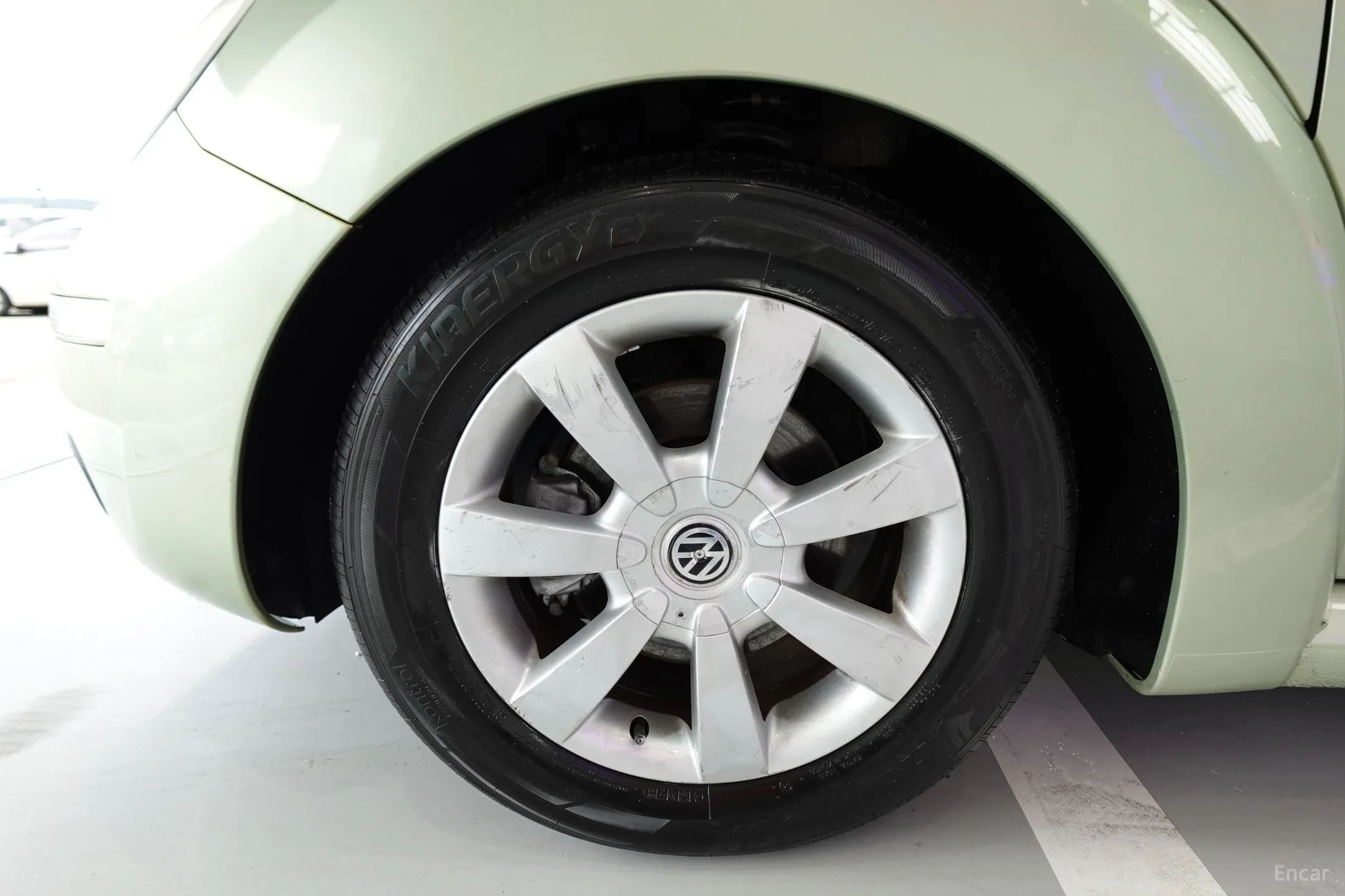 Volkswagen New Beetle превью 4