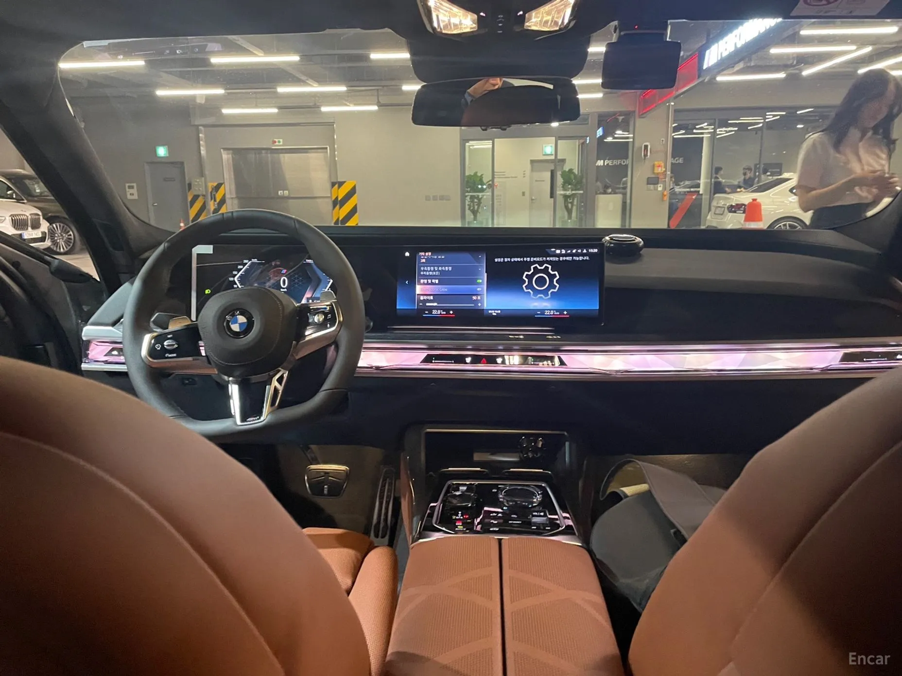 BMW 7 Series (G70) превью 10