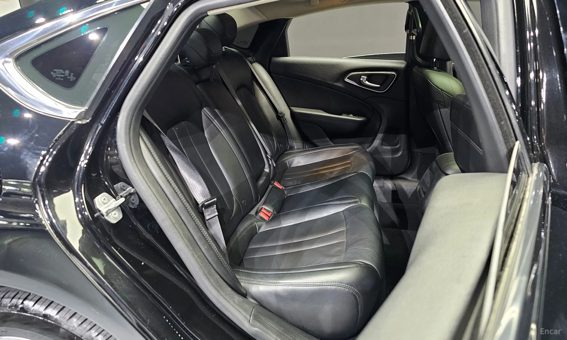 Chrysler 200 Second generation превью 12