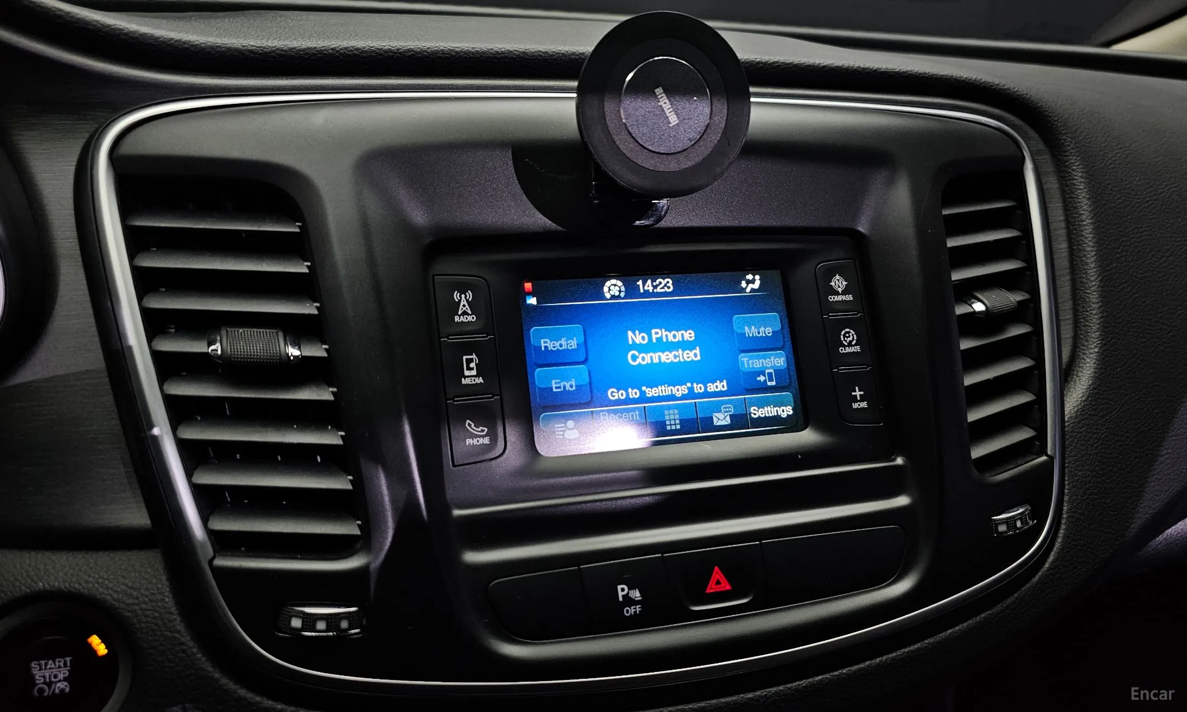 Chrysler 200 Second generation превью 14