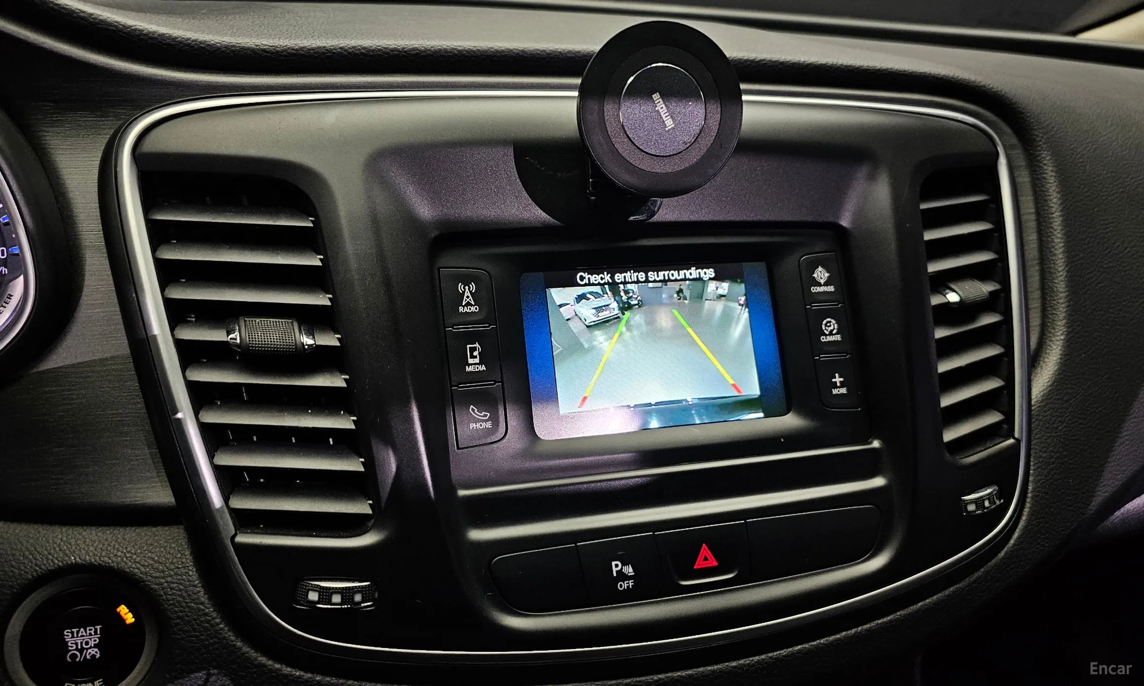 Chrysler 200 Second generation превью 15