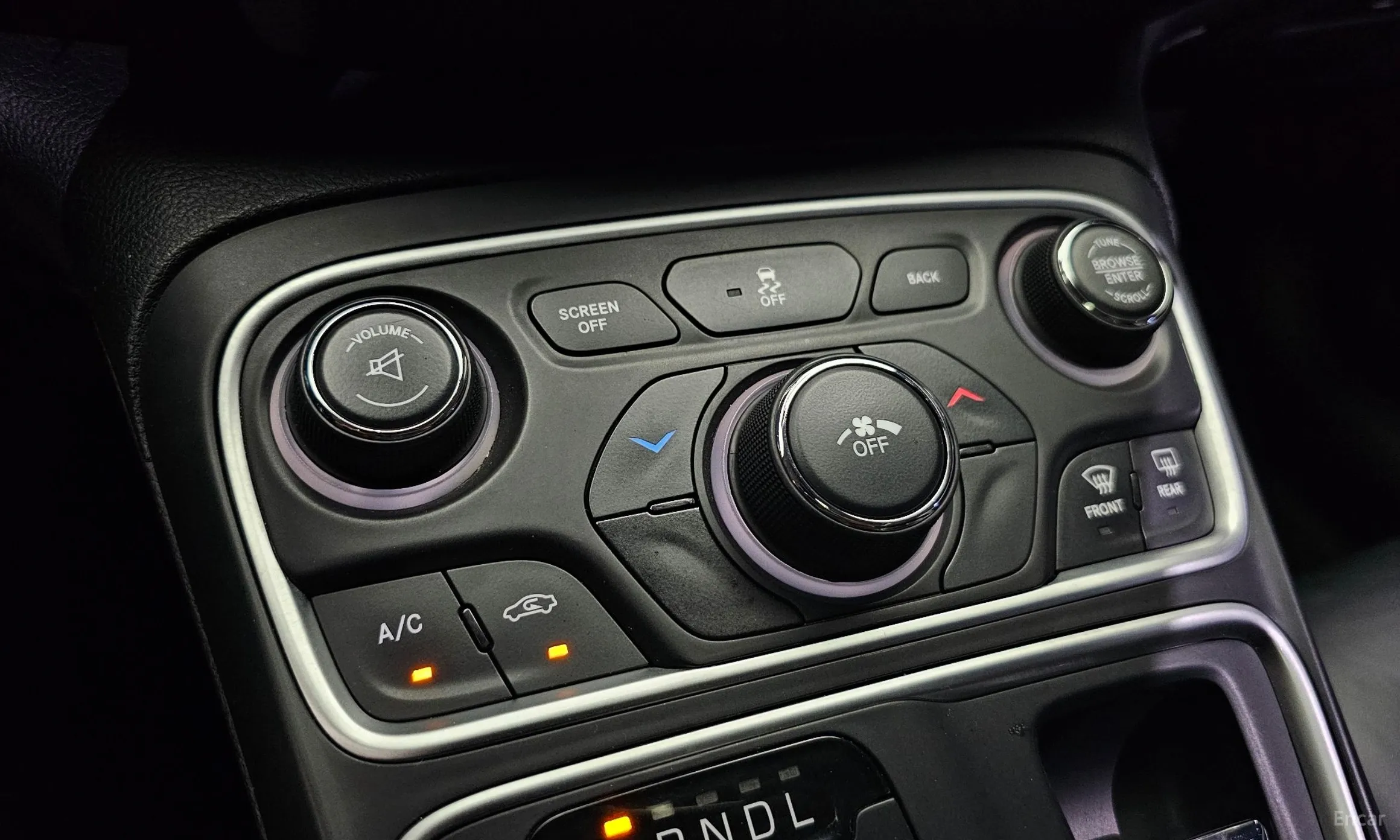 Chrysler 200 Second generation превью 16