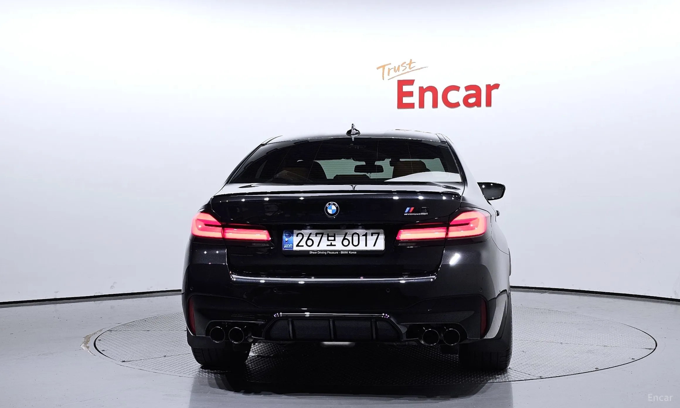 BMW M5 (F90) превью 3