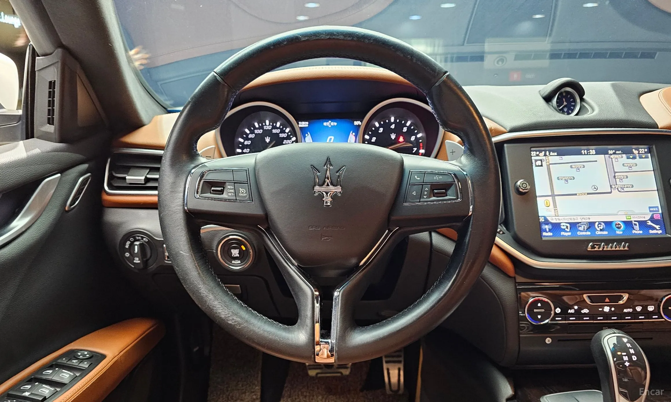 Maserati Ghibli превью 13