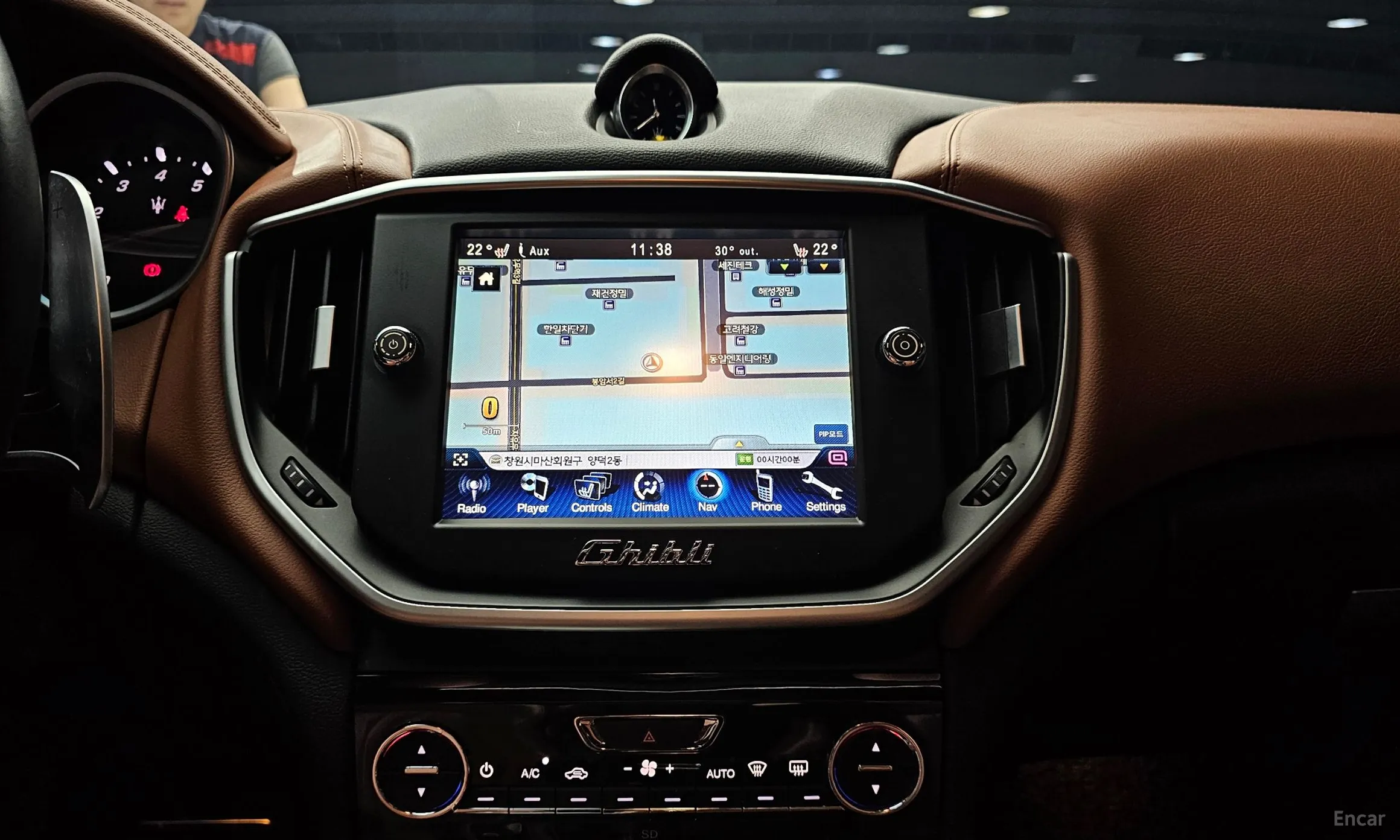 Maserati Ghibli превью 14