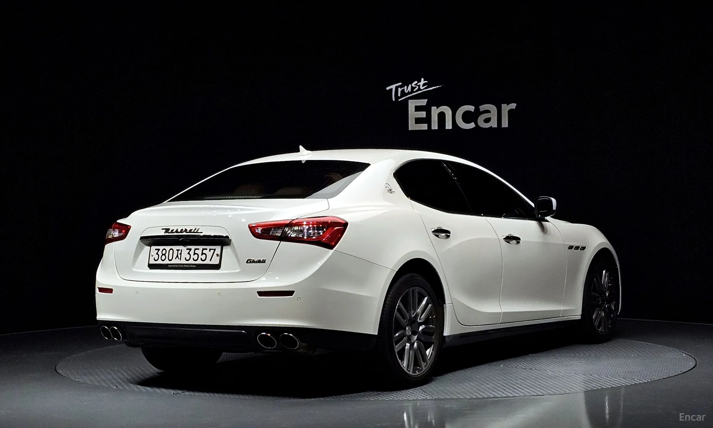 Maserati Ghibli превью 2