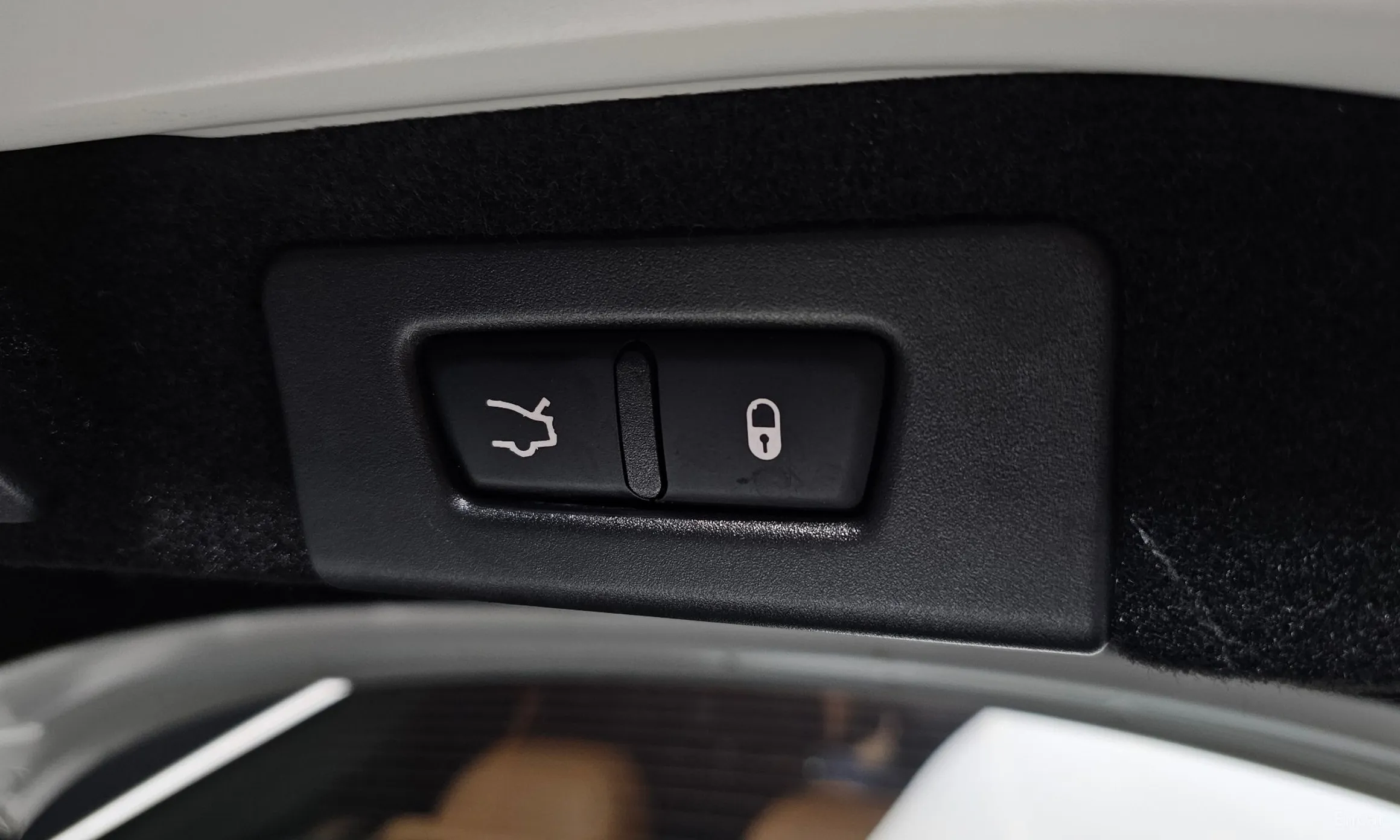 Maserati Ghibli превью 20